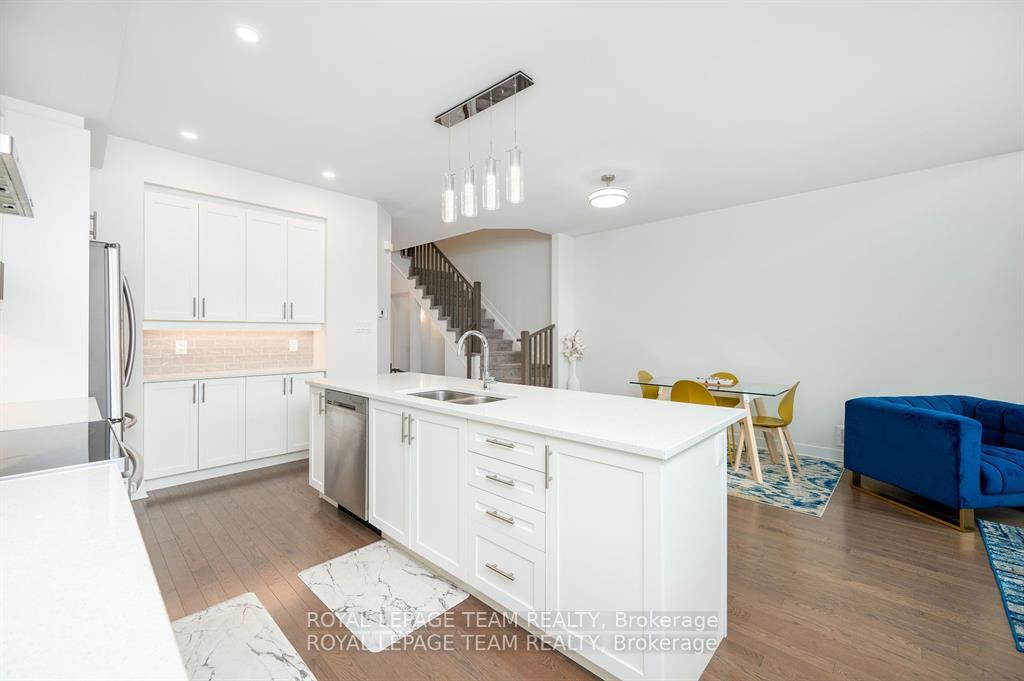 Photo 15 of 341 Big Dipper Street, Ottawa, Riverside South/Gloucester Glen — HOMEH