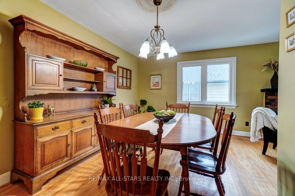 Photo 9 of 45 Reach Street, Uxbridge — HOMEH
