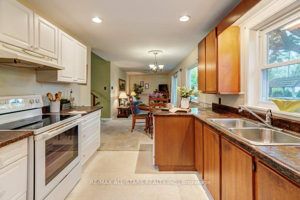 Photo 14 of 45 Reach Street, Uxbridge — HOMEH