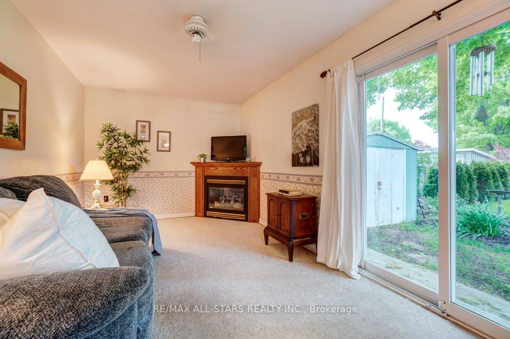 Photo 22 of 45 Reach Street, Uxbridge — HOMEH