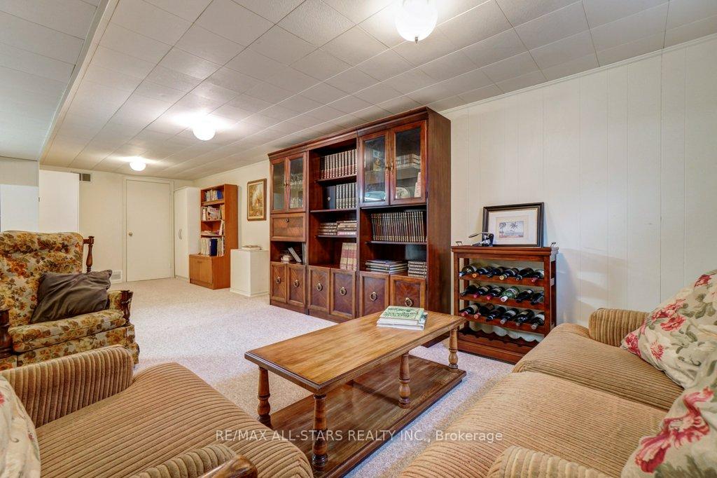 Photo 35 of 45 Reach Street, Uxbridge — HOMEH