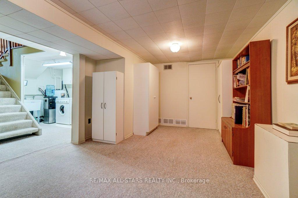 Photo 37 of 45 Reach Street, Uxbridge — HOMEH