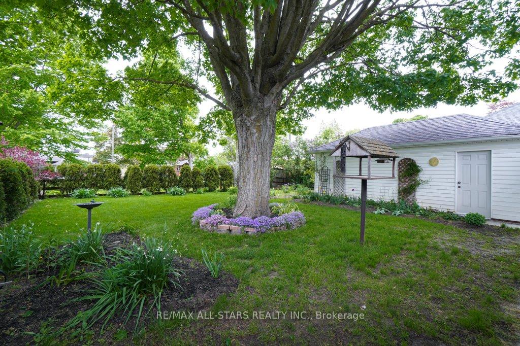 Photo 48 of 45 Reach Street, Uxbridge — HOMEH