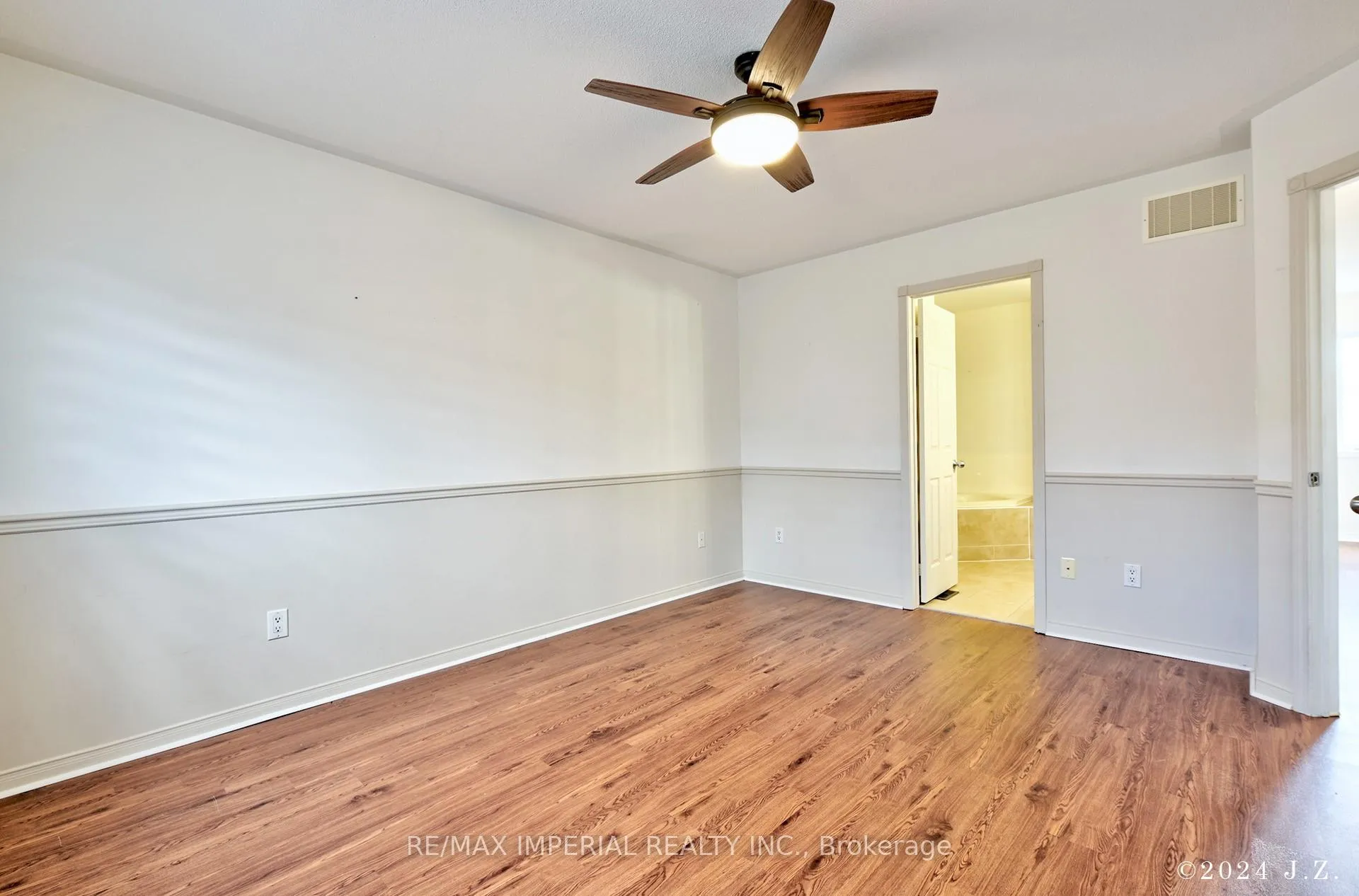 Photo 21 of 1188 Stire Street, Oshawa, Pinecrest — HOMEH