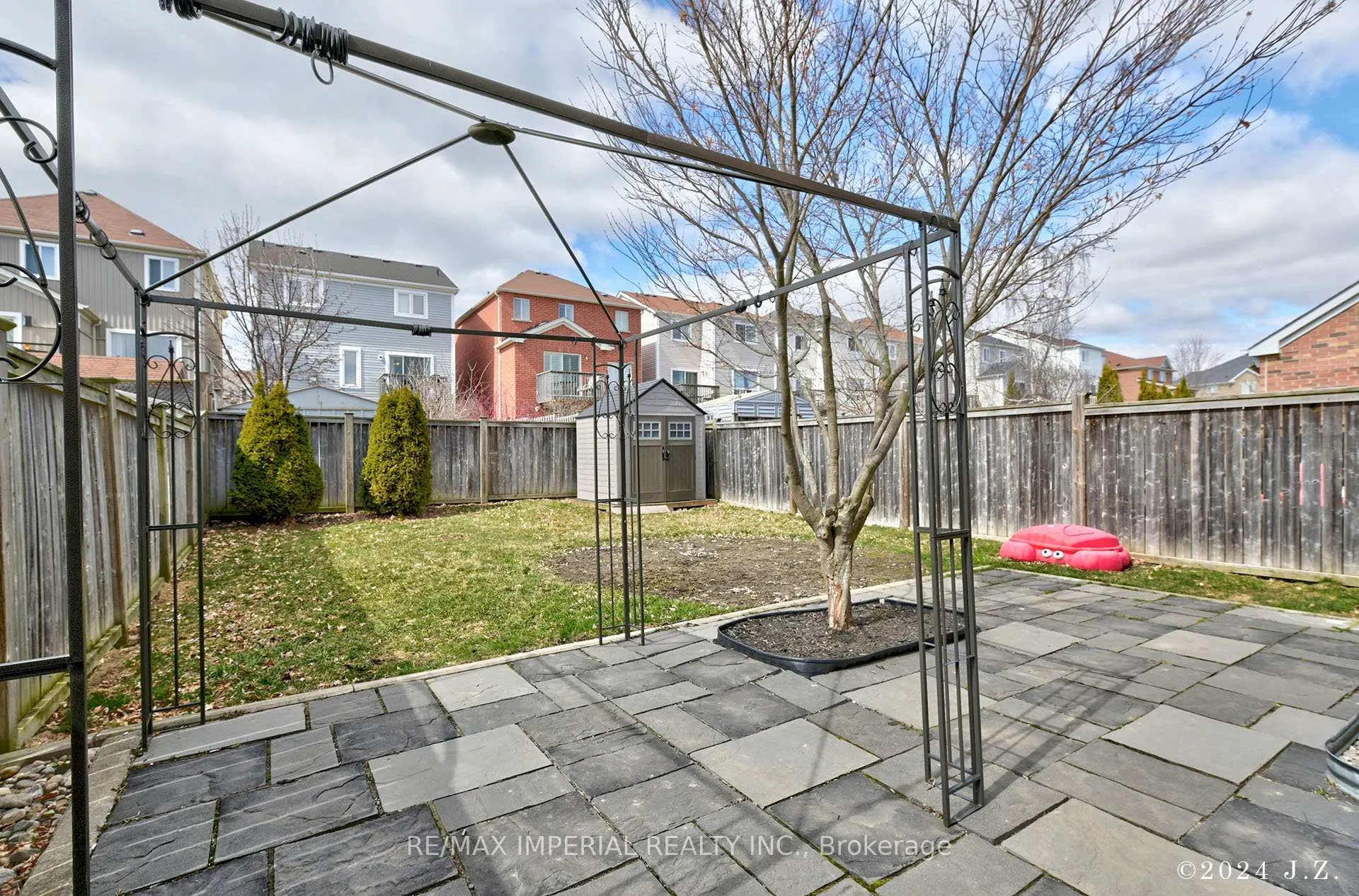 Photo 27 of 1188 Stire Street, Oshawa, Pinecrest — HOMEH