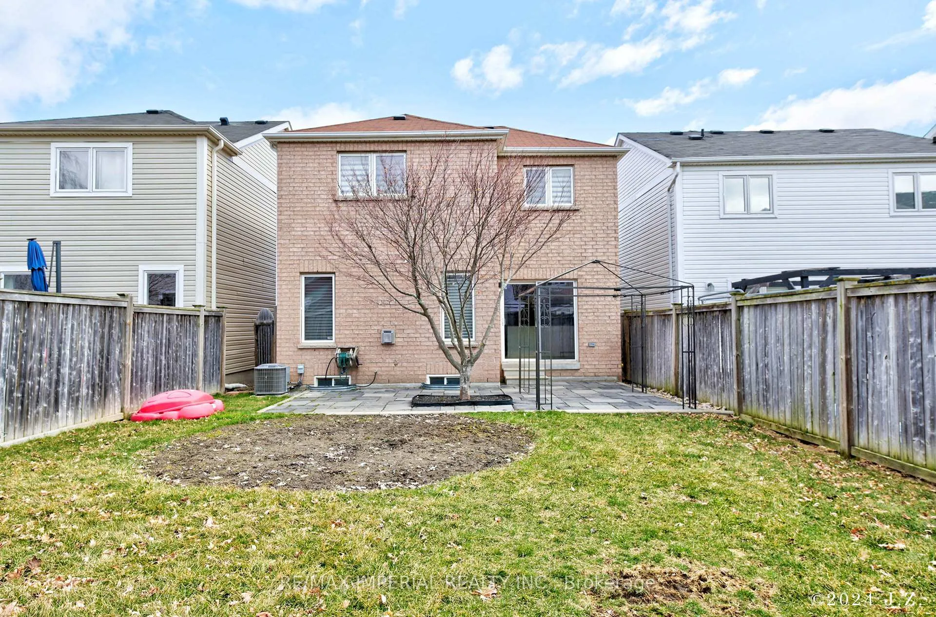 Photo 28 of 1188 Stire Street, Oshawa, Pinecrest — HOMEH