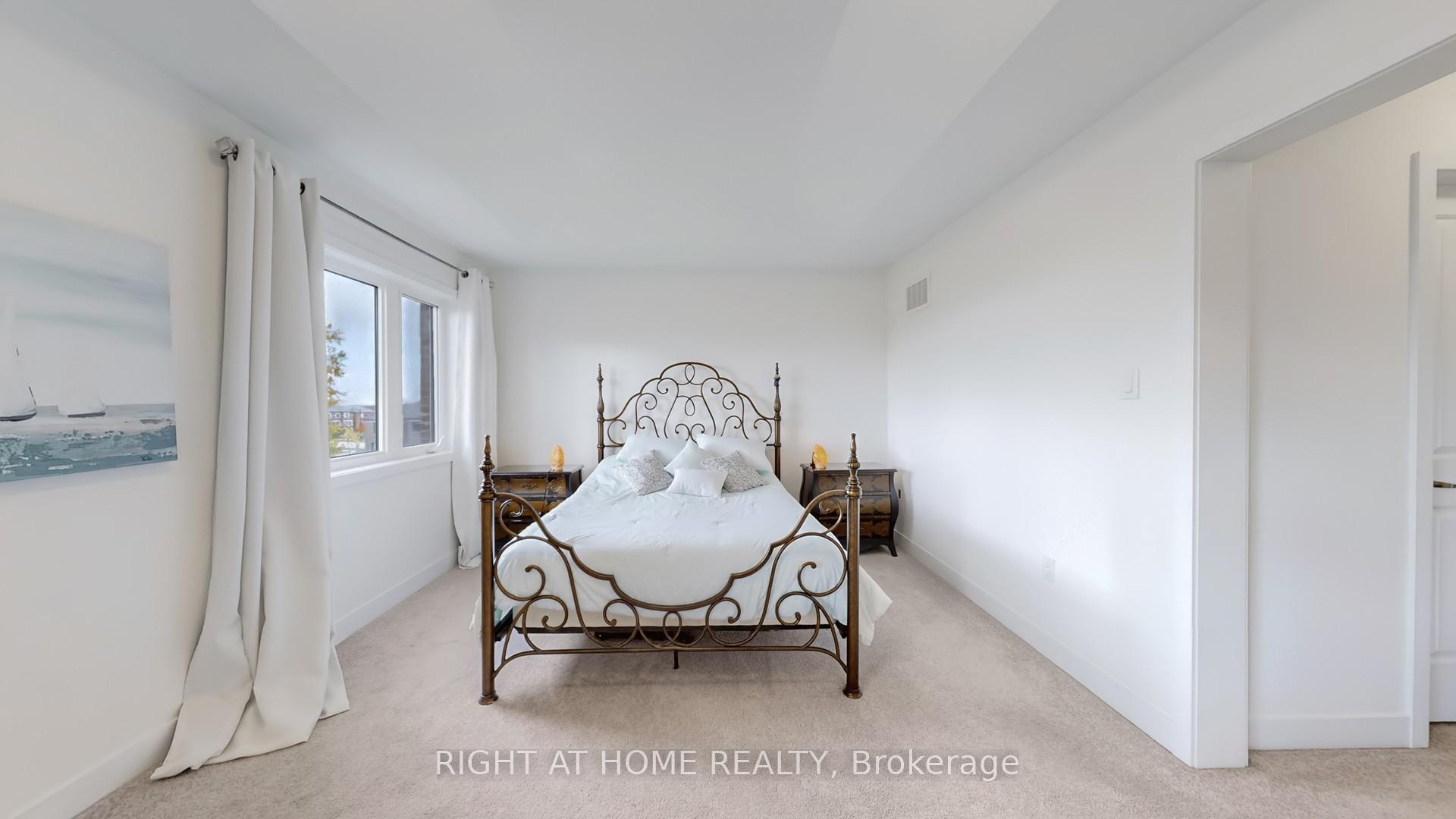Photo 15 of 26 Badgerow Way, Aurora, Rural Aurora — HOMEH
