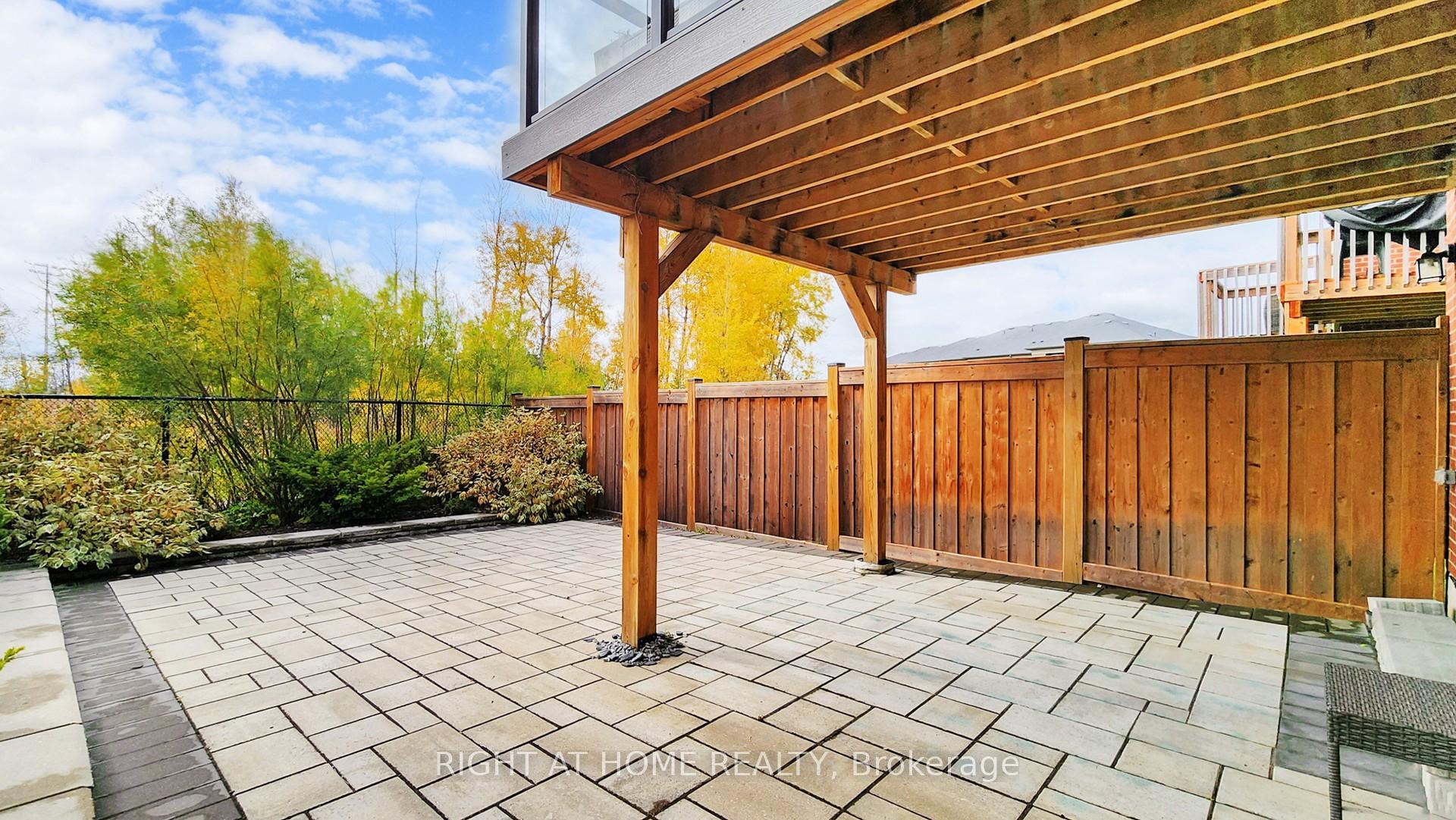 Photo 37 of 26 Badgerow Way, Aurora, Rural Aurora — HOMEH