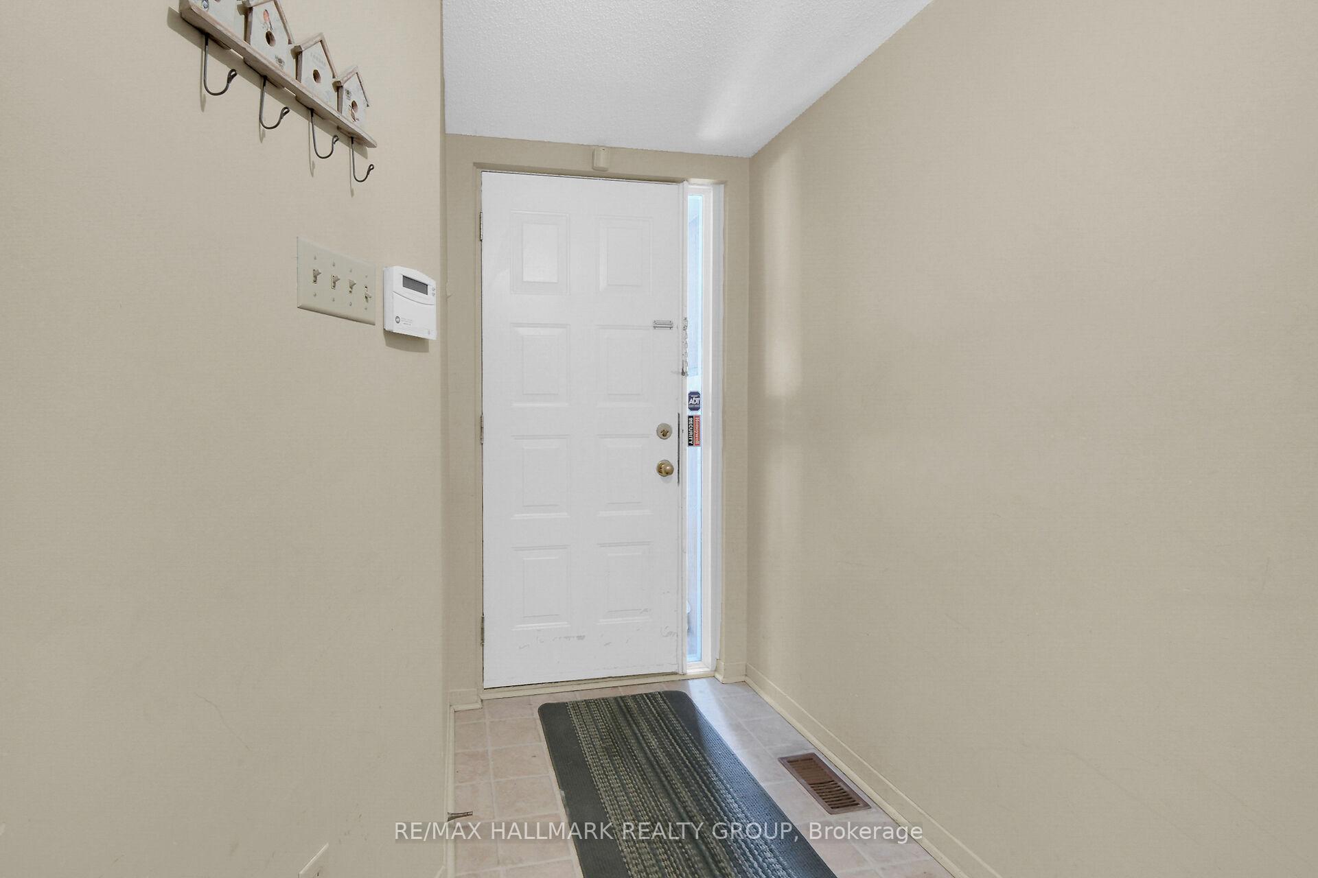 Photo 7 of 49 Spruce Street, Ottawa, West Centre Town — HOMEH
