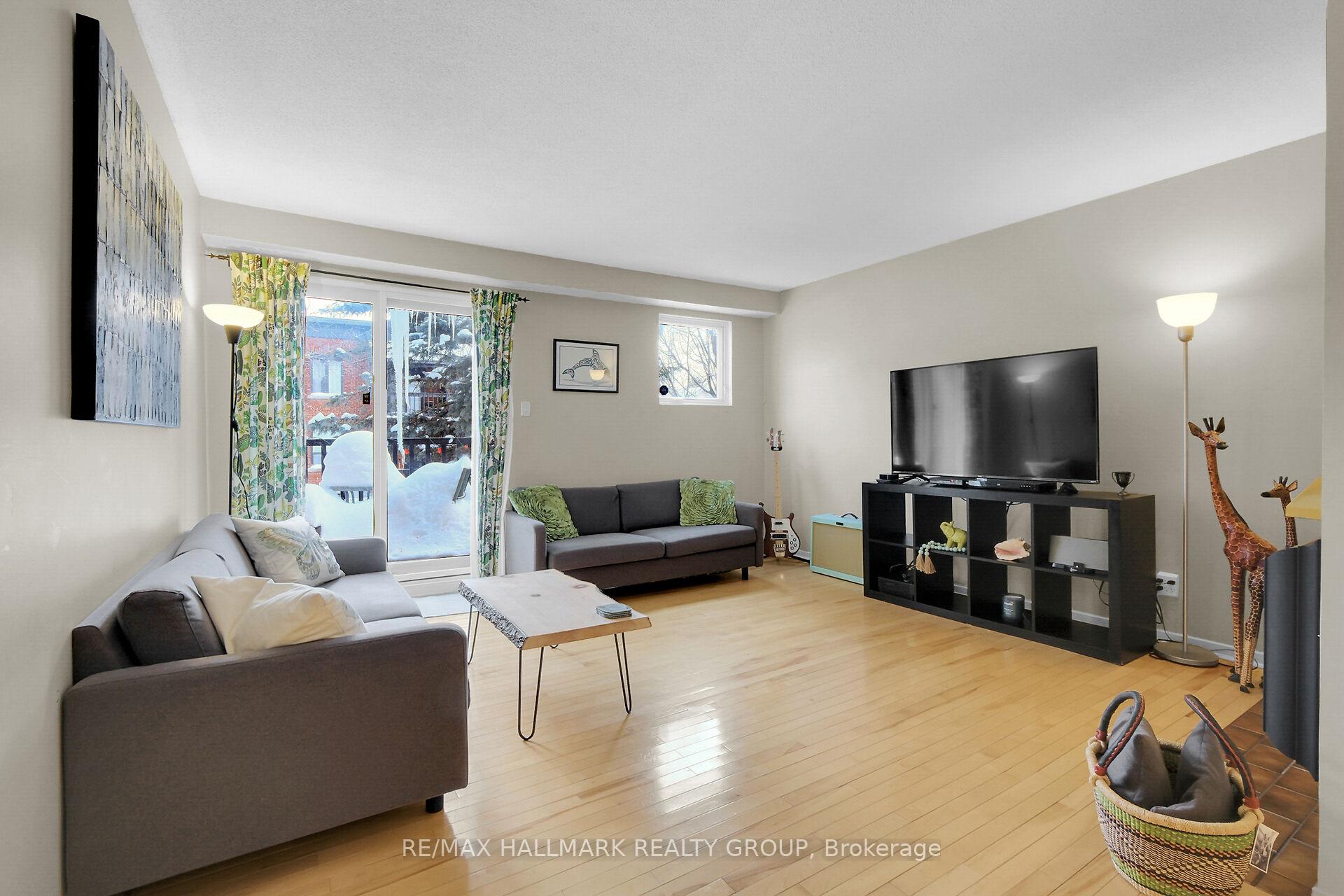 Photo 19 of 49 Spruce Street, Ottawa, West Centre Town — HOMEH