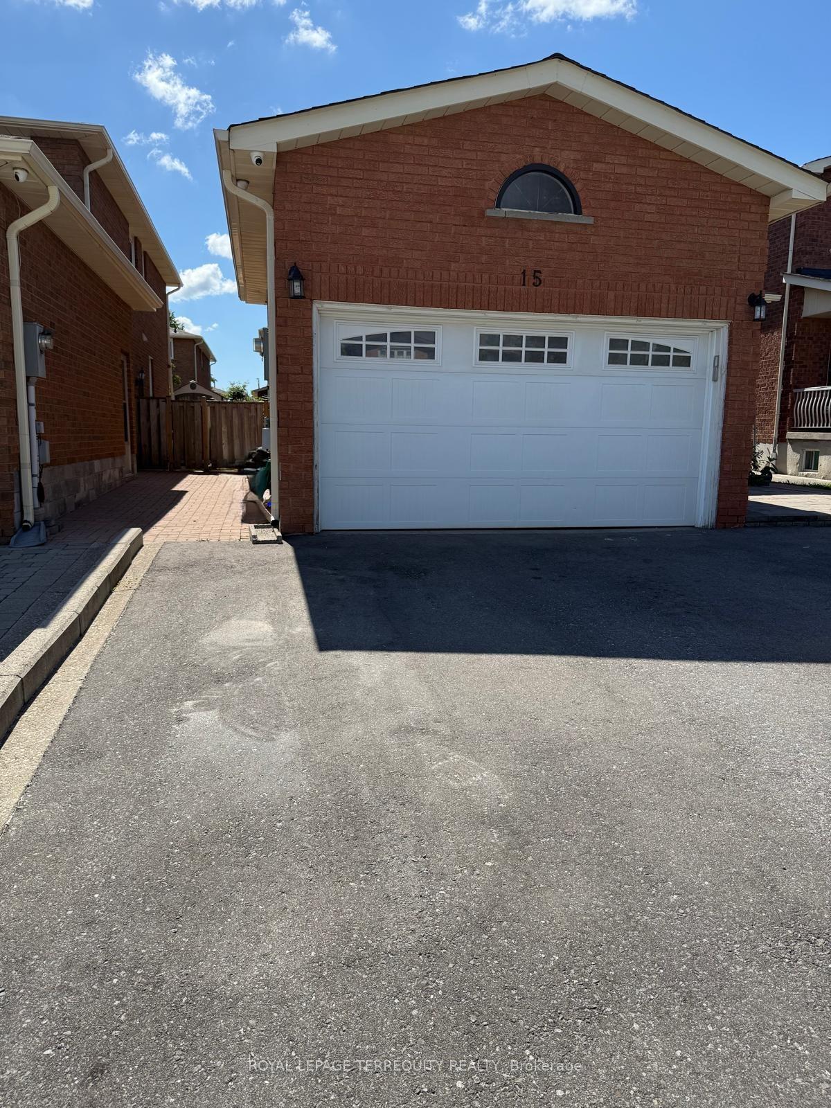 Photo 2 of Unit Lower, 15 Kaiser Drive, Vaughan, West Woodbridge — HOMEH