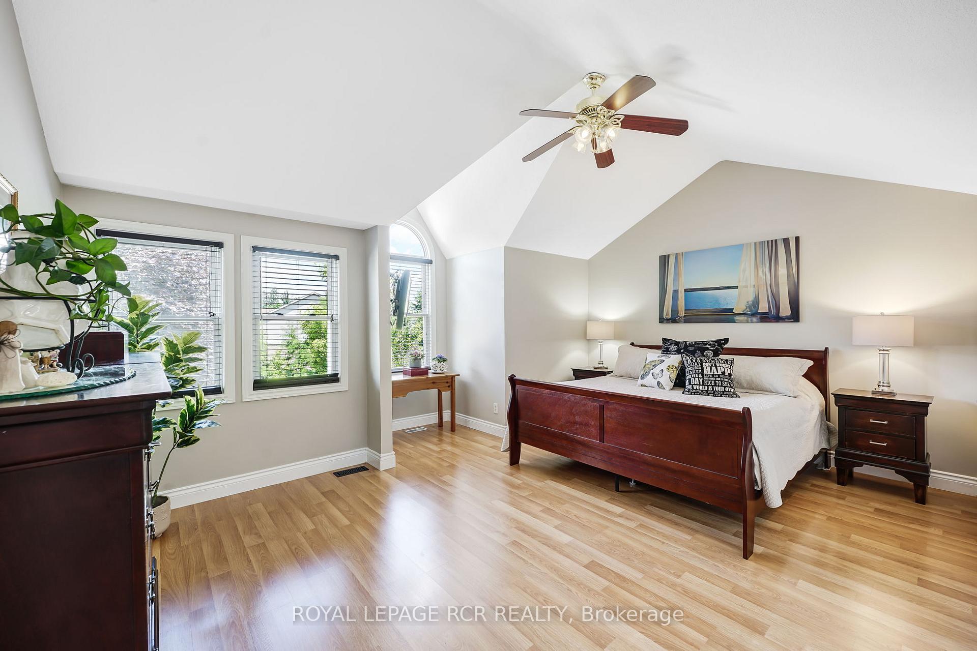 Photo 18 of 477 Brigantine Drive, Waterloo — HOMEH