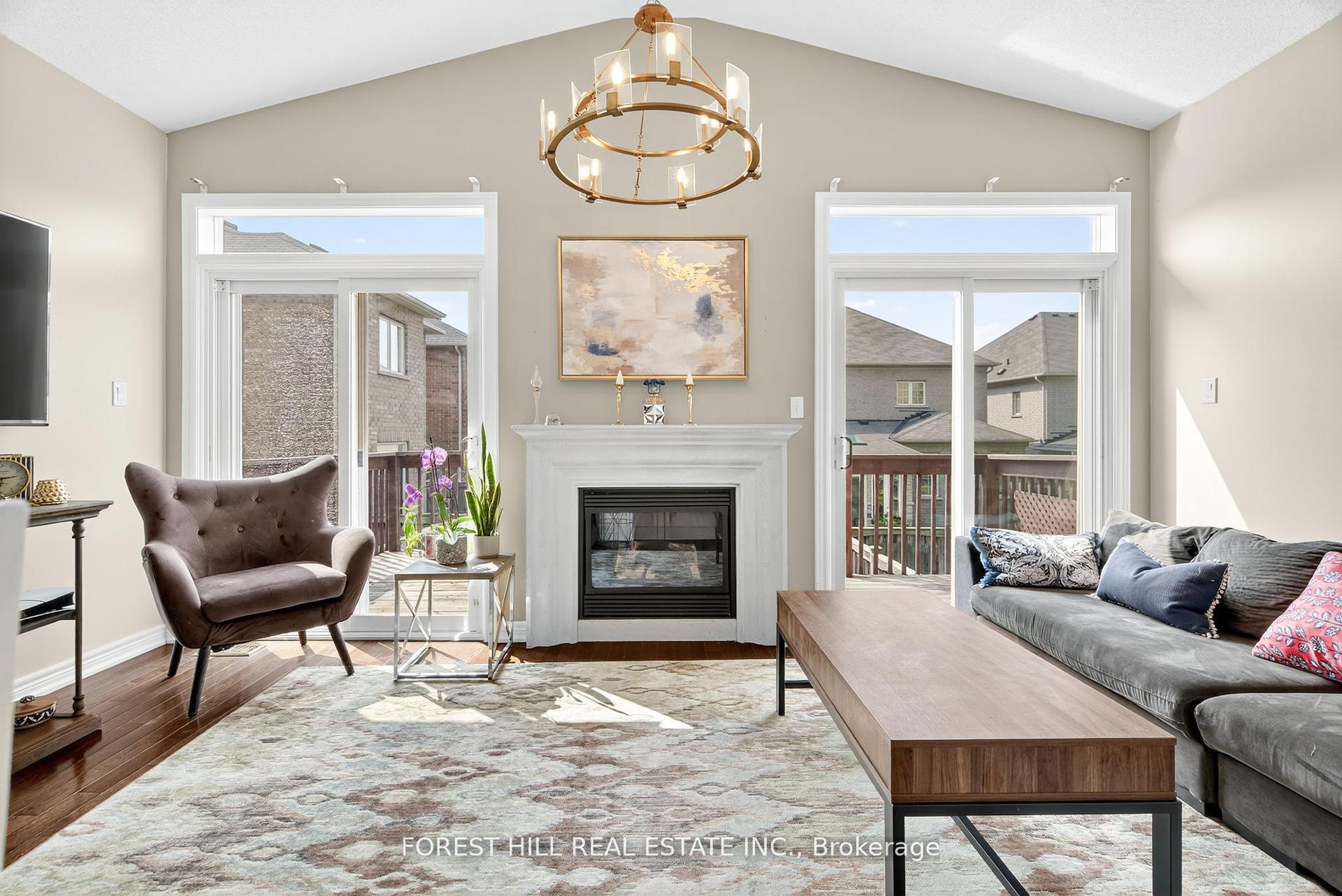 Photo 11 of 9 Robert Green Crescent, Vaughan, Patterson — HOMEH
