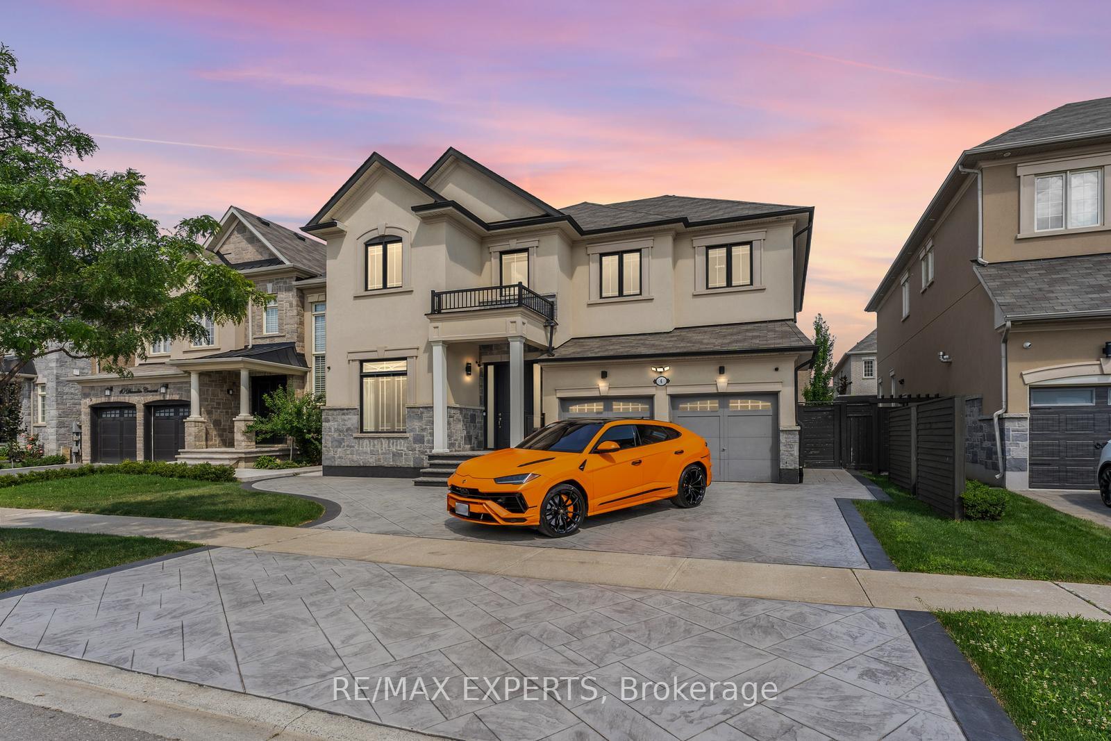 Front of 6 Dunrobin Crescent
