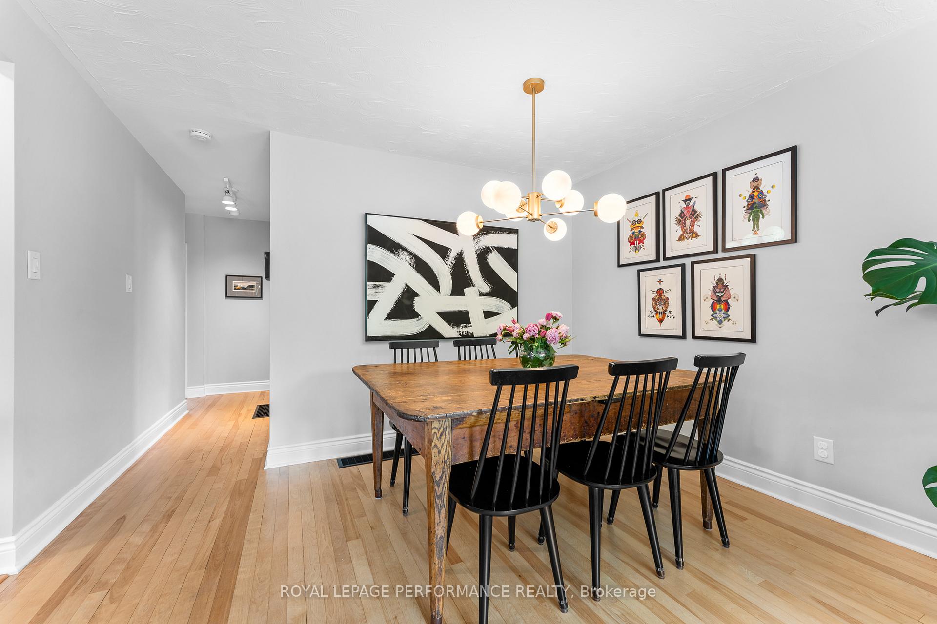 Photo 9 of 2286 Utah Street, Ottawa, Alta Vista — HOMEH