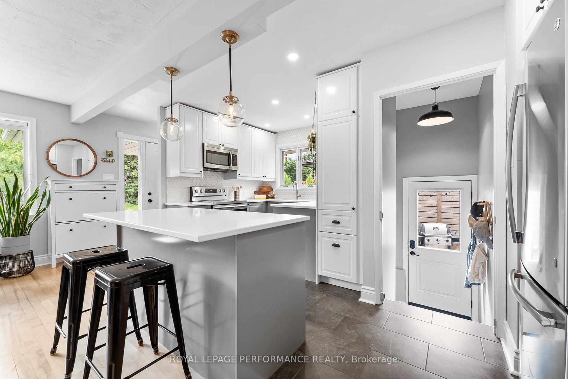 Photo 14 of 2286 Utah Street, Ottawa, Alta Vista — HOMEH