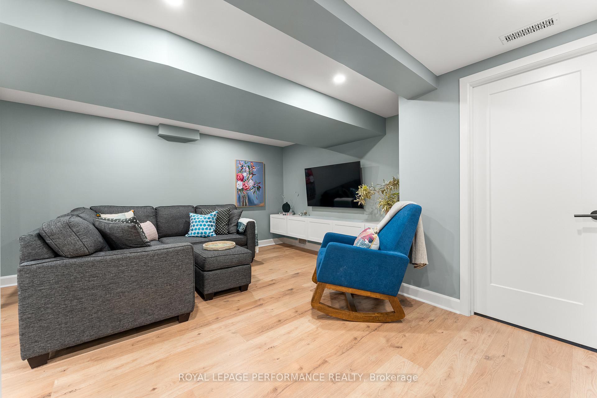 Photo 31 of 2286 Utah Street, Ottawa, Alta Vista — HOMEH