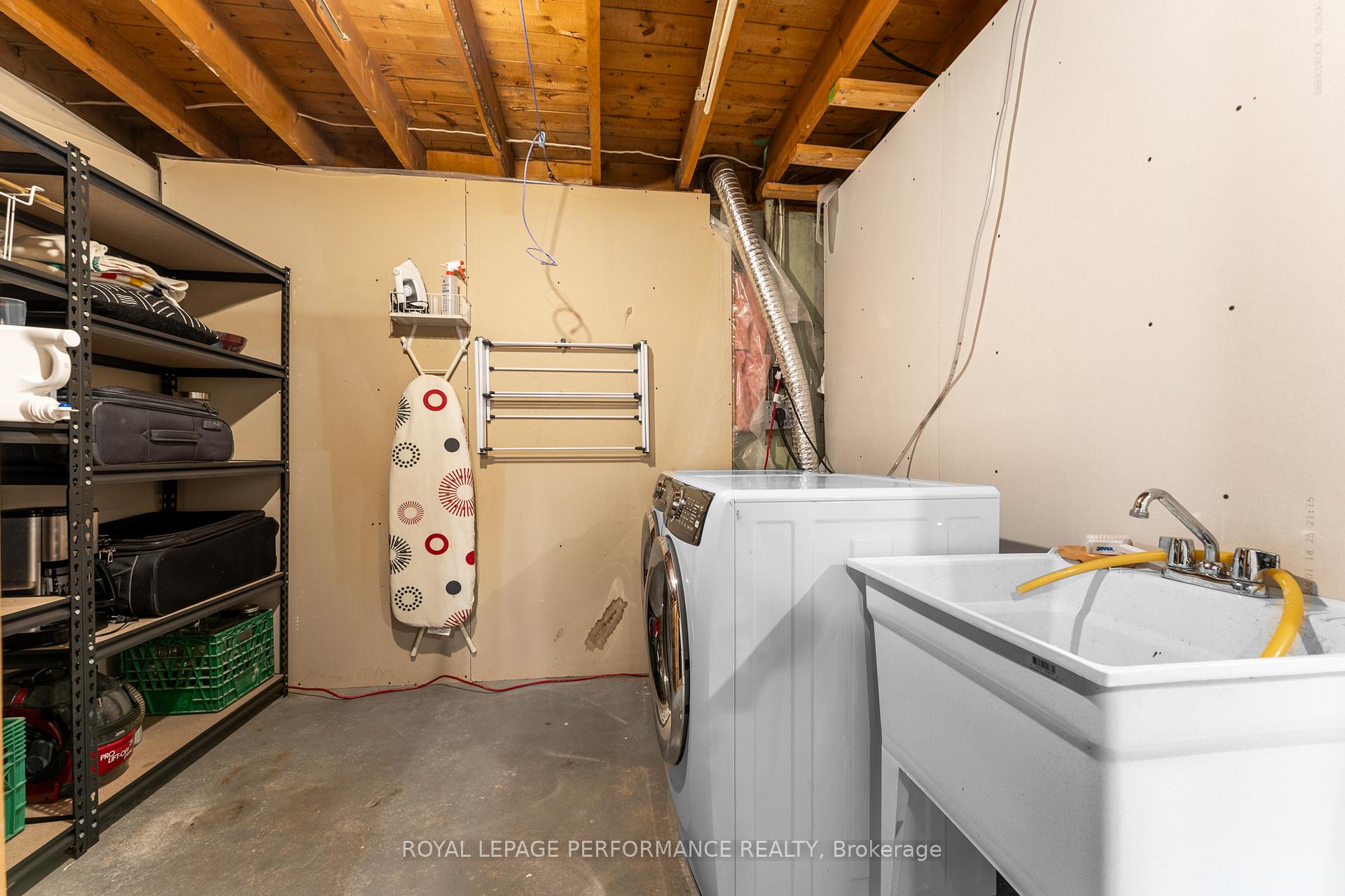 Photo 37 of 2286 Utah Street, Ottawa, Alta Vista — HOMEH