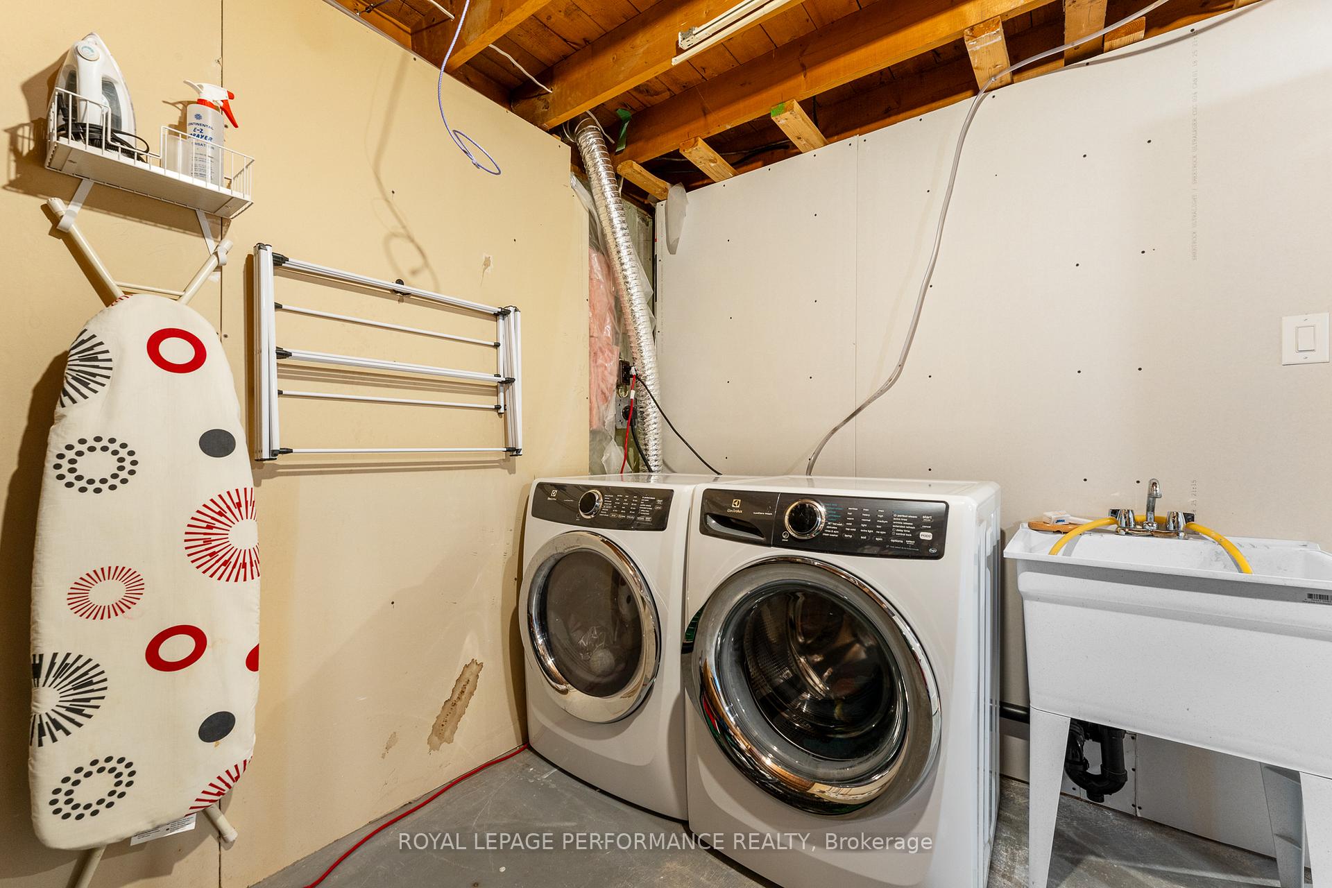 Photo 36 of 2286 Utah Street, Ottawa, Alta Vista — HOMEH