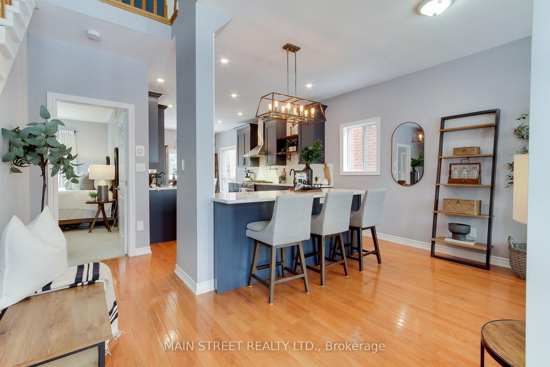 Photo 5 of 27 Meadow's End Crescent, Uxbridge — HOMEH