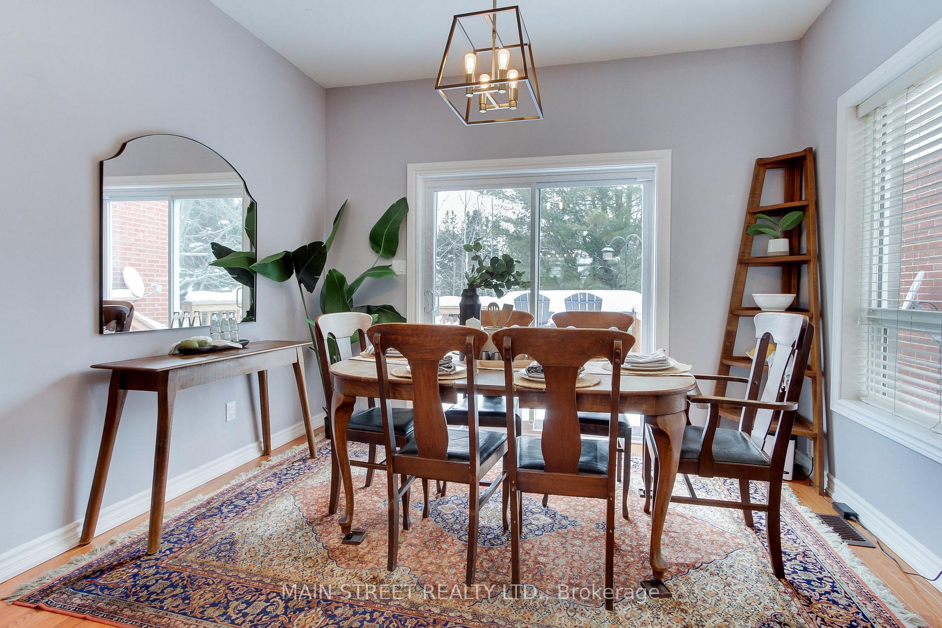 Photo 10 of 27 Meadow's End Crescent, Uxbridge — HOMEH