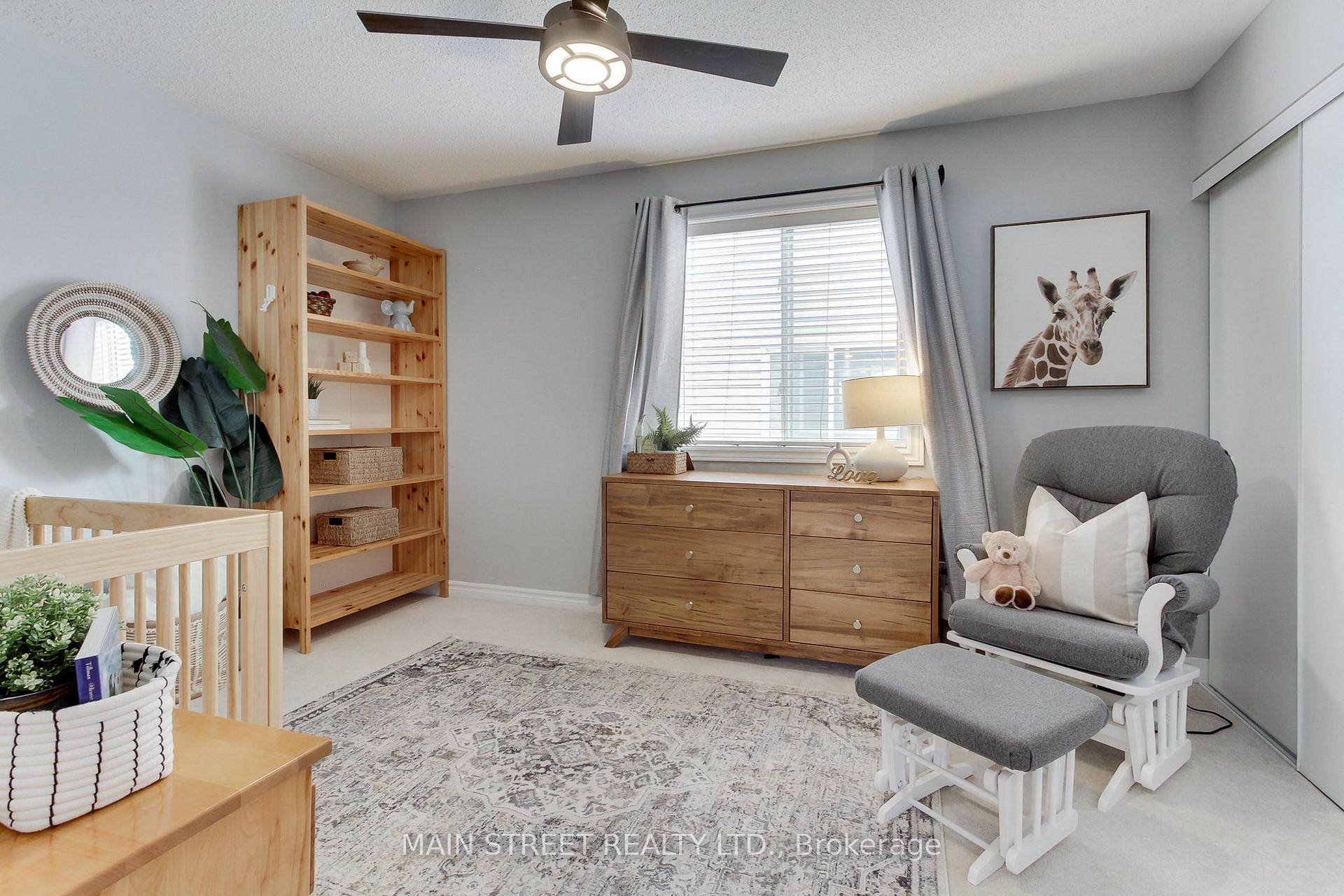 Photo 18 of 27 Meadow's End Crescent, Uxbridge — HOMEH