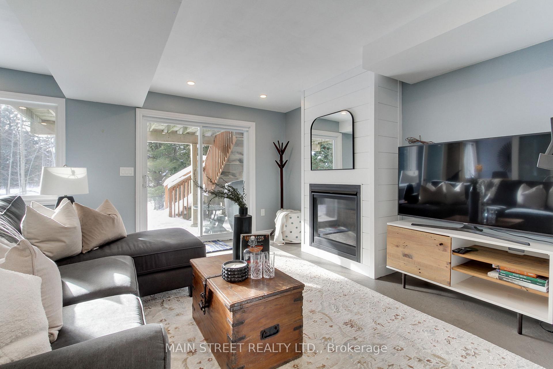 Photo 21 of 27 Meadow's End Crescent, Uxbridge — HOMEH