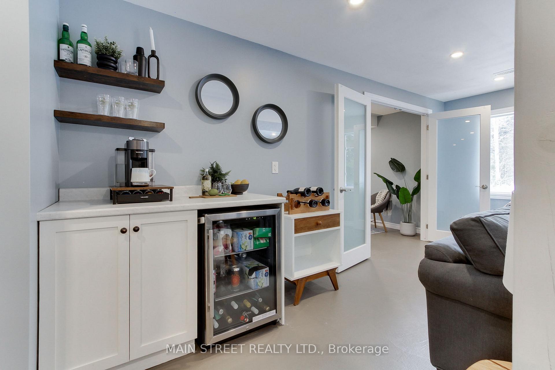 Photo 22 of 27 Meadow's End Crescent, Uxbridge — HOMEH