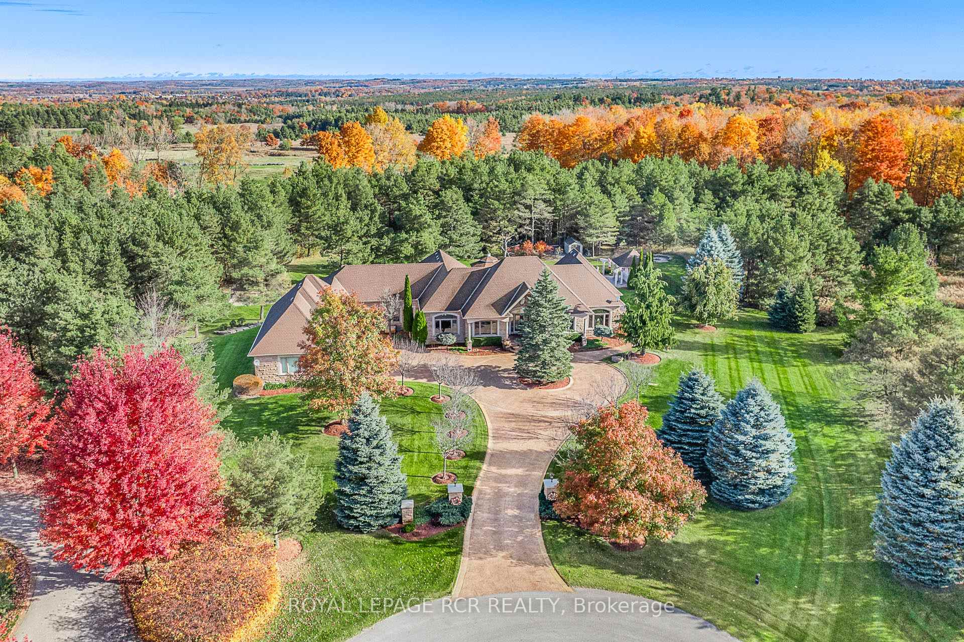 Front of 7 Sugarbush Lane