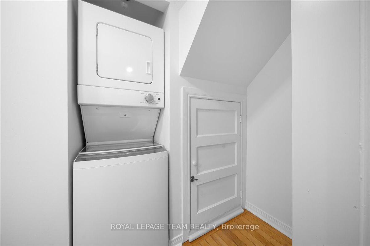 Photo 6 of Unit 1, 135 Upper Lorne Place, Ottawa, West Centre Town — HOMEH