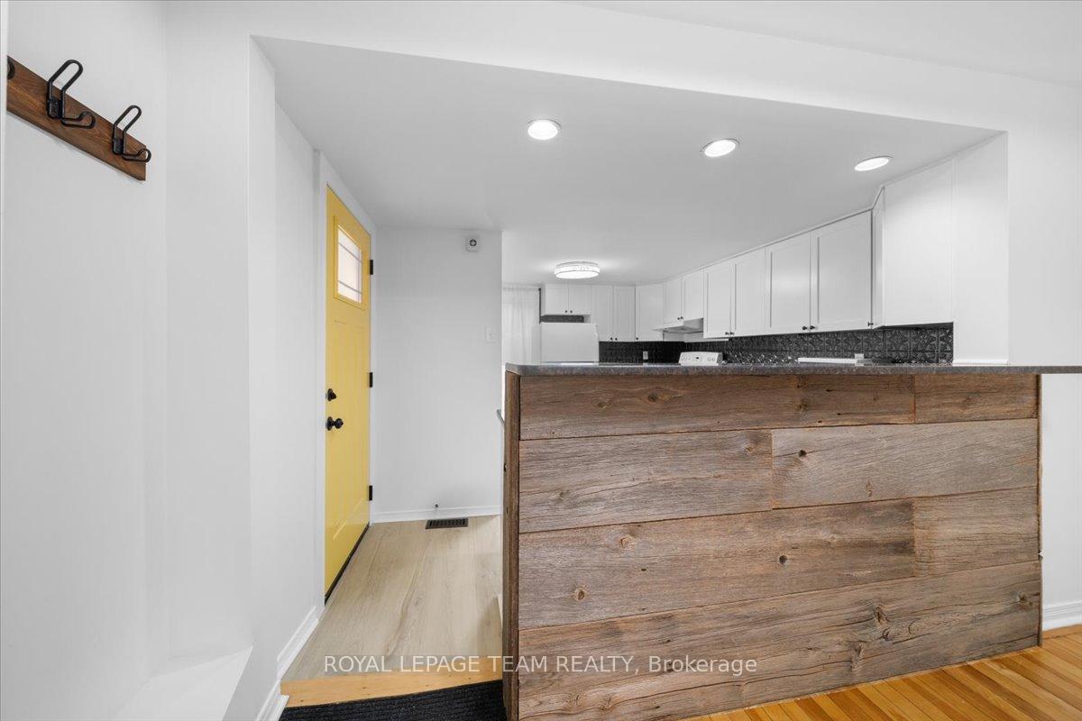 Photo 8 of Unit 1, 135 Upper Lorne Place, Ottawa, West Centre Town — HOMEH