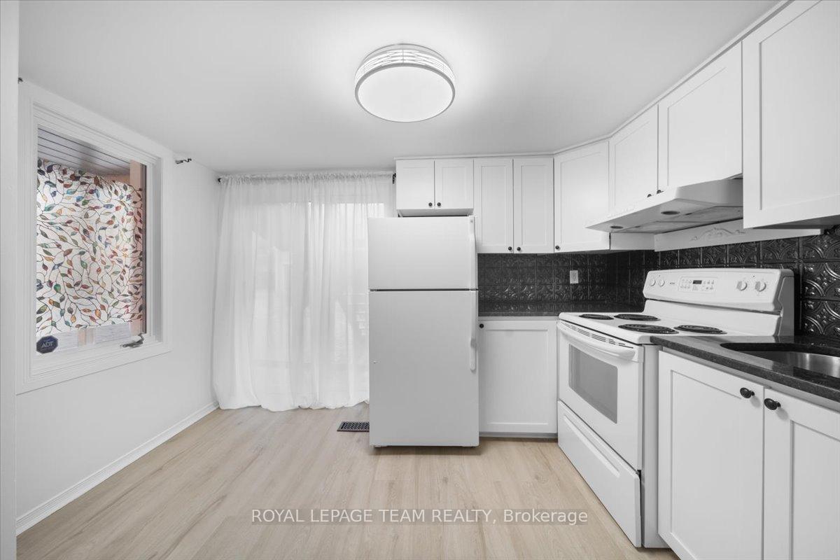 Photo 11 of Unit 1, 135 Upper Lorne Place, Ottawa, West Centre Town — HOMEH