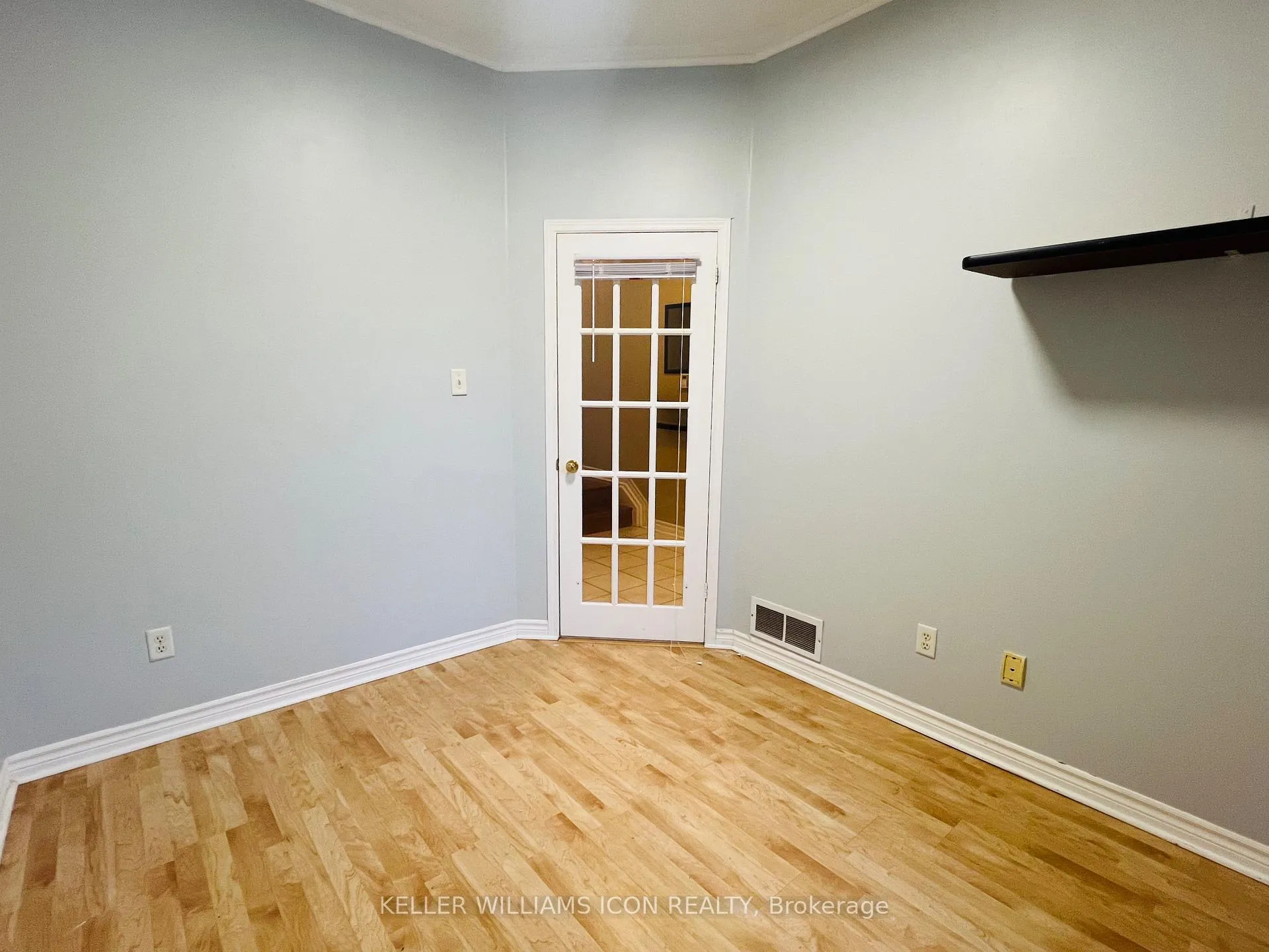 Photo 6 of 21 Karendale Street, Ottawa, Barrhaven East — HOMEH
