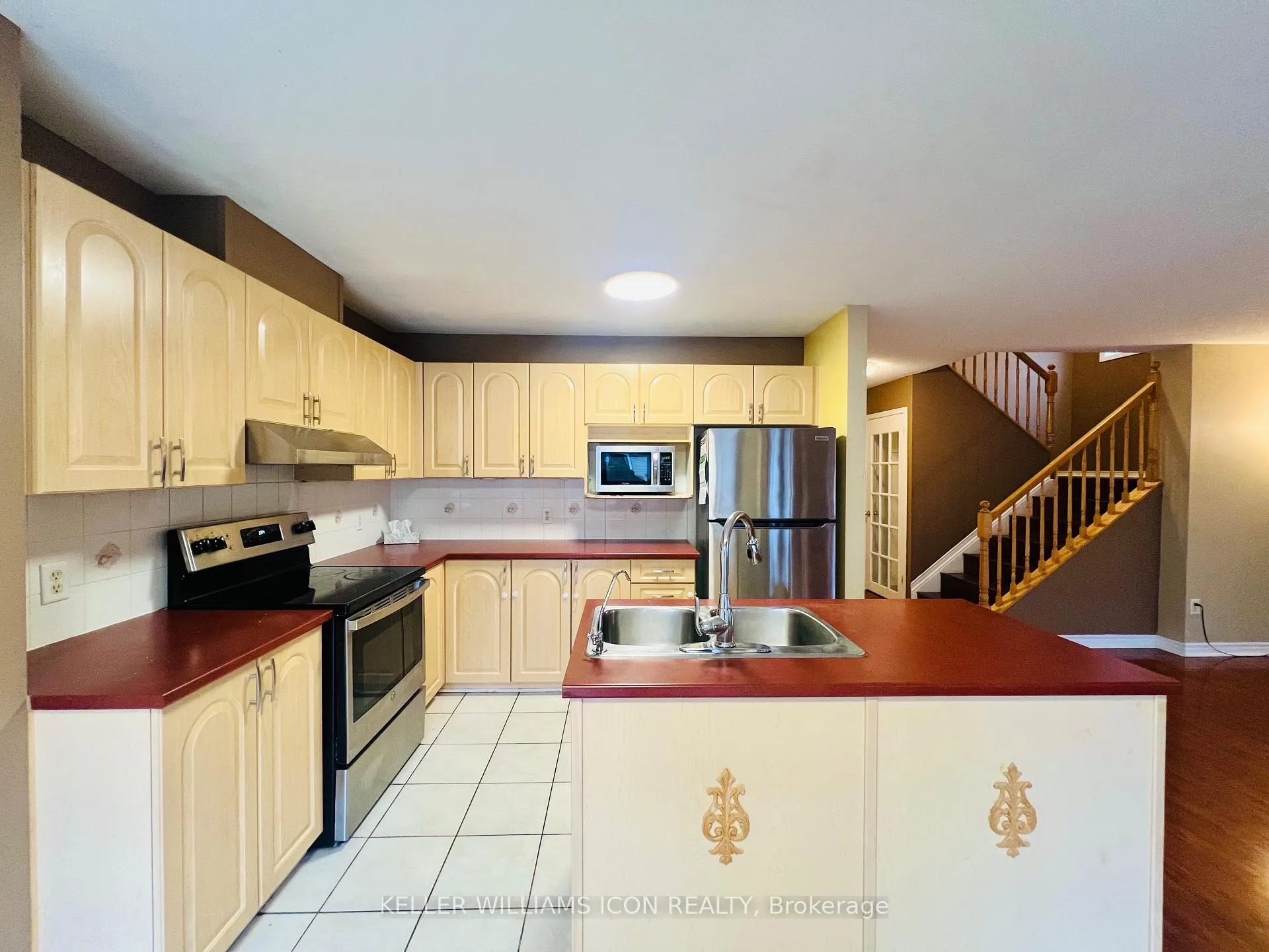 Photo 11 of 21 Karendale Street, Ottawa, Barrhaven East — HOMEH