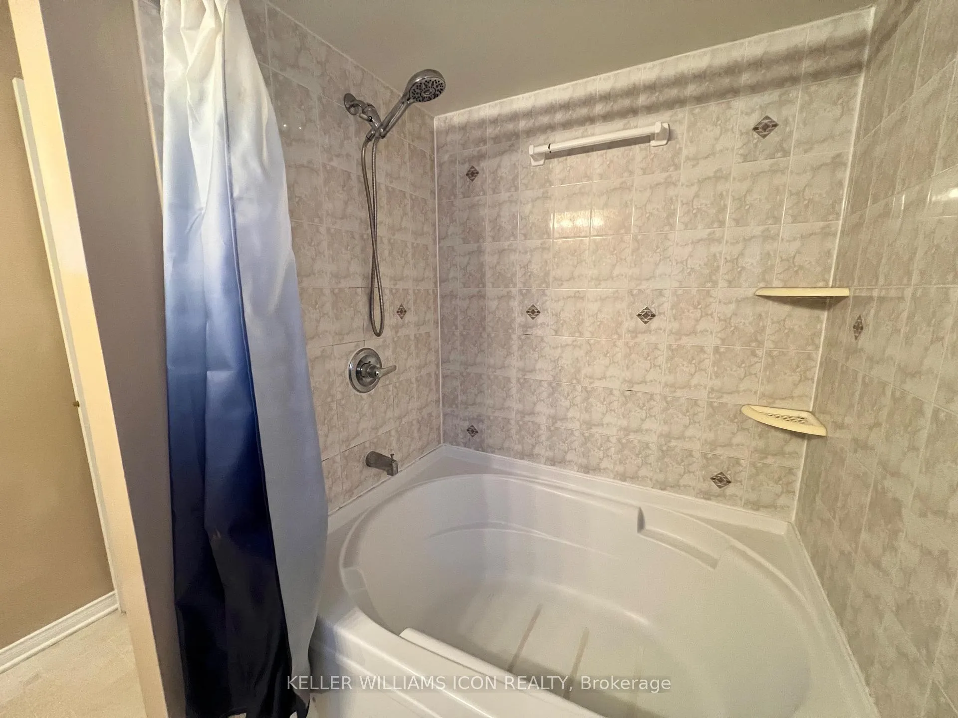 Photo 24 of 21 Karendale Street, Ottawa, Barrhaven East — HOMEH