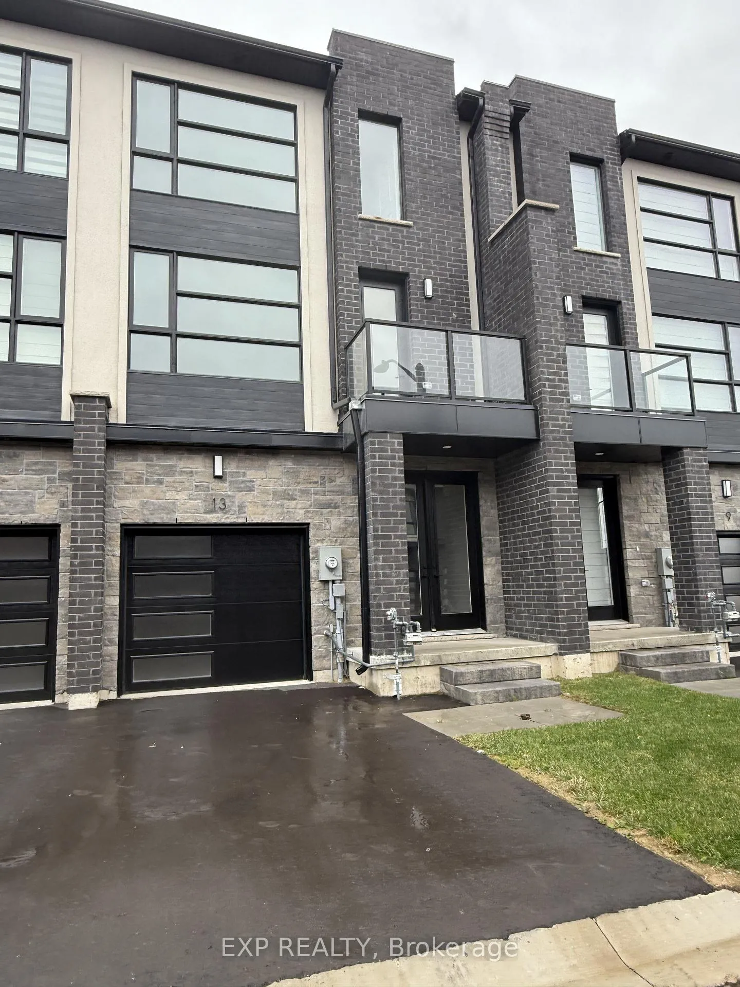 Front of 13 Keystone Trail
