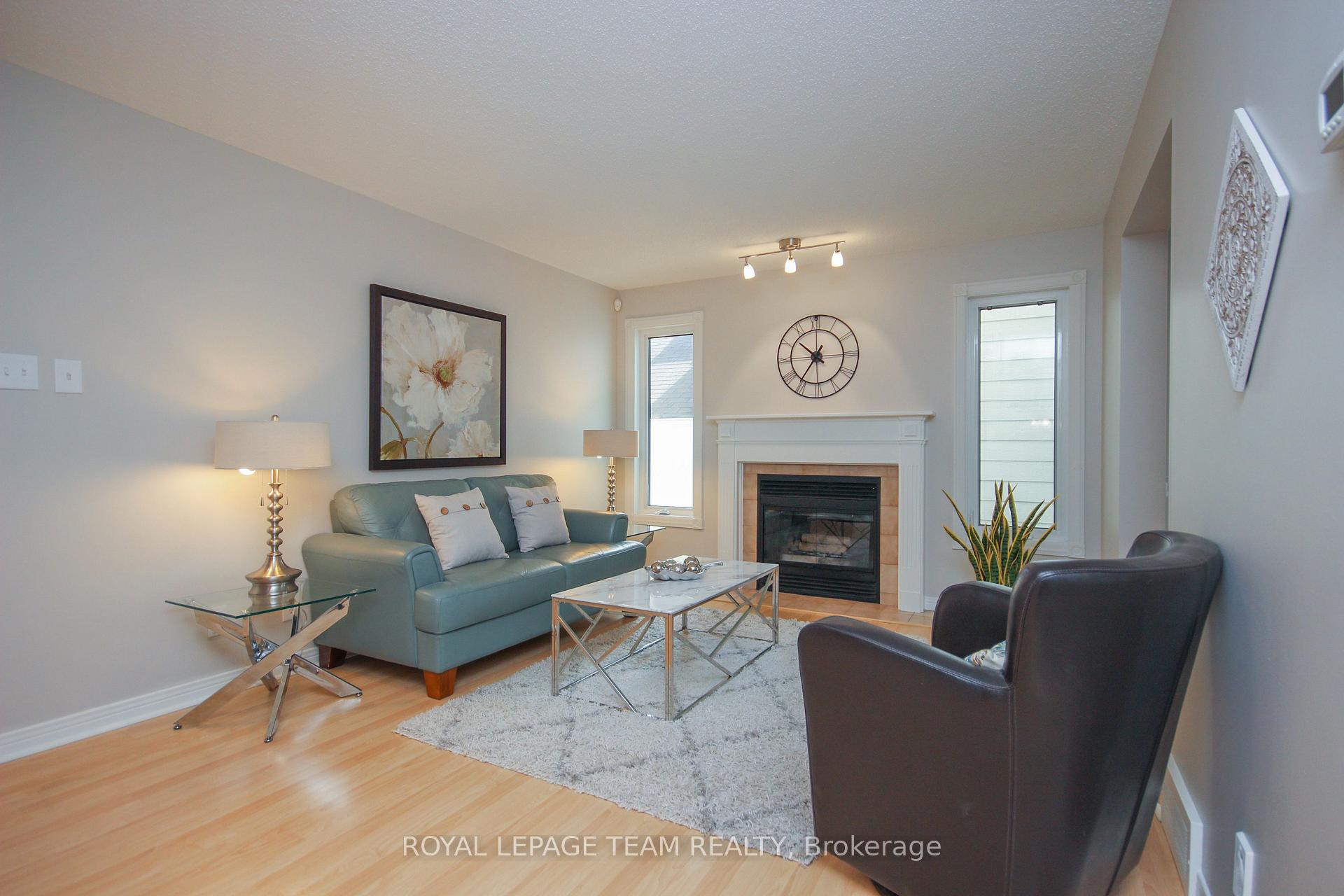 Photo 4 of 56 Forestview Crescent, Ottawa, Westcliffe Estates — HOMEH