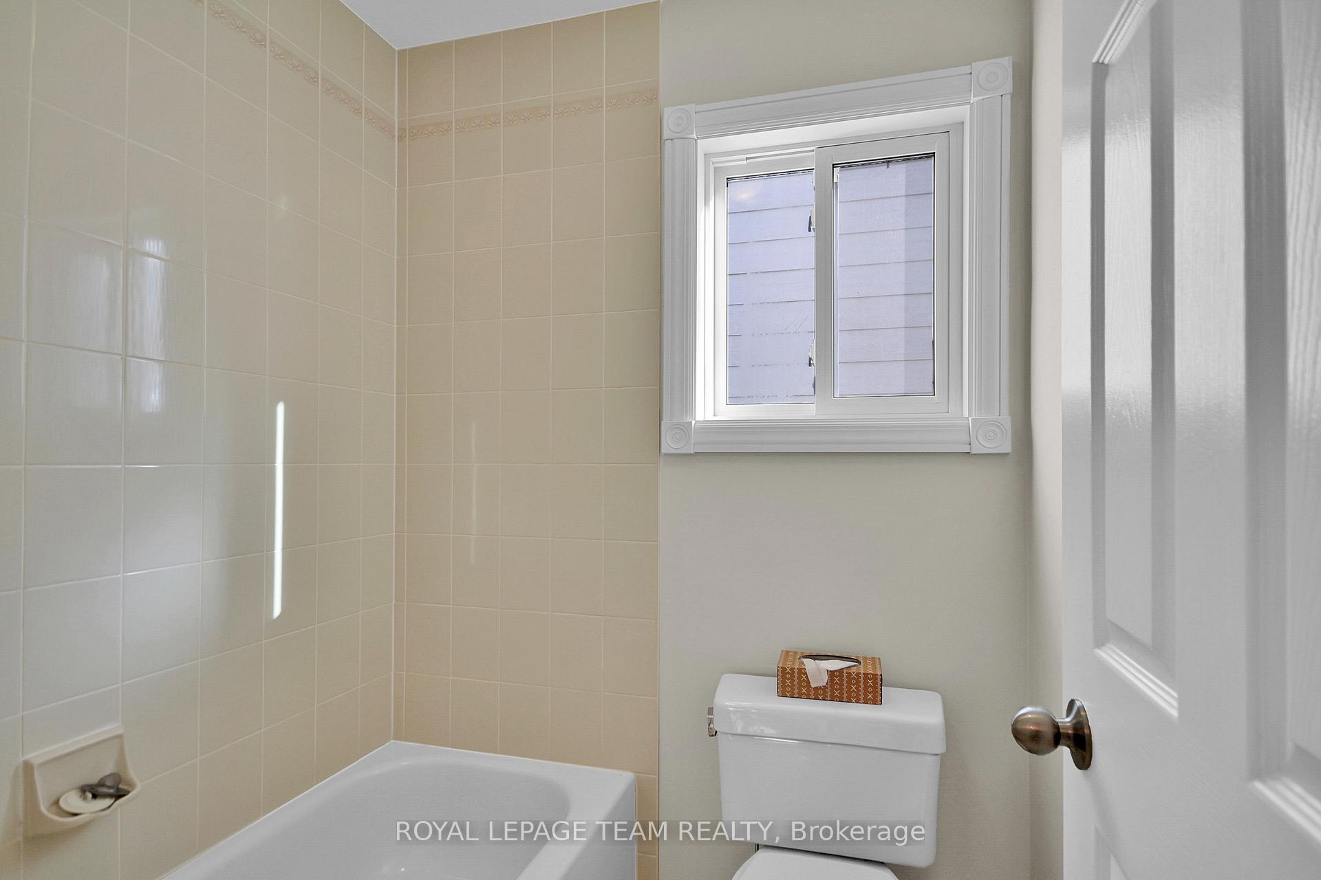 Photo 24 of 56 Forestview Crescent, Ottawa, Westcliffe Estates — HOMEH