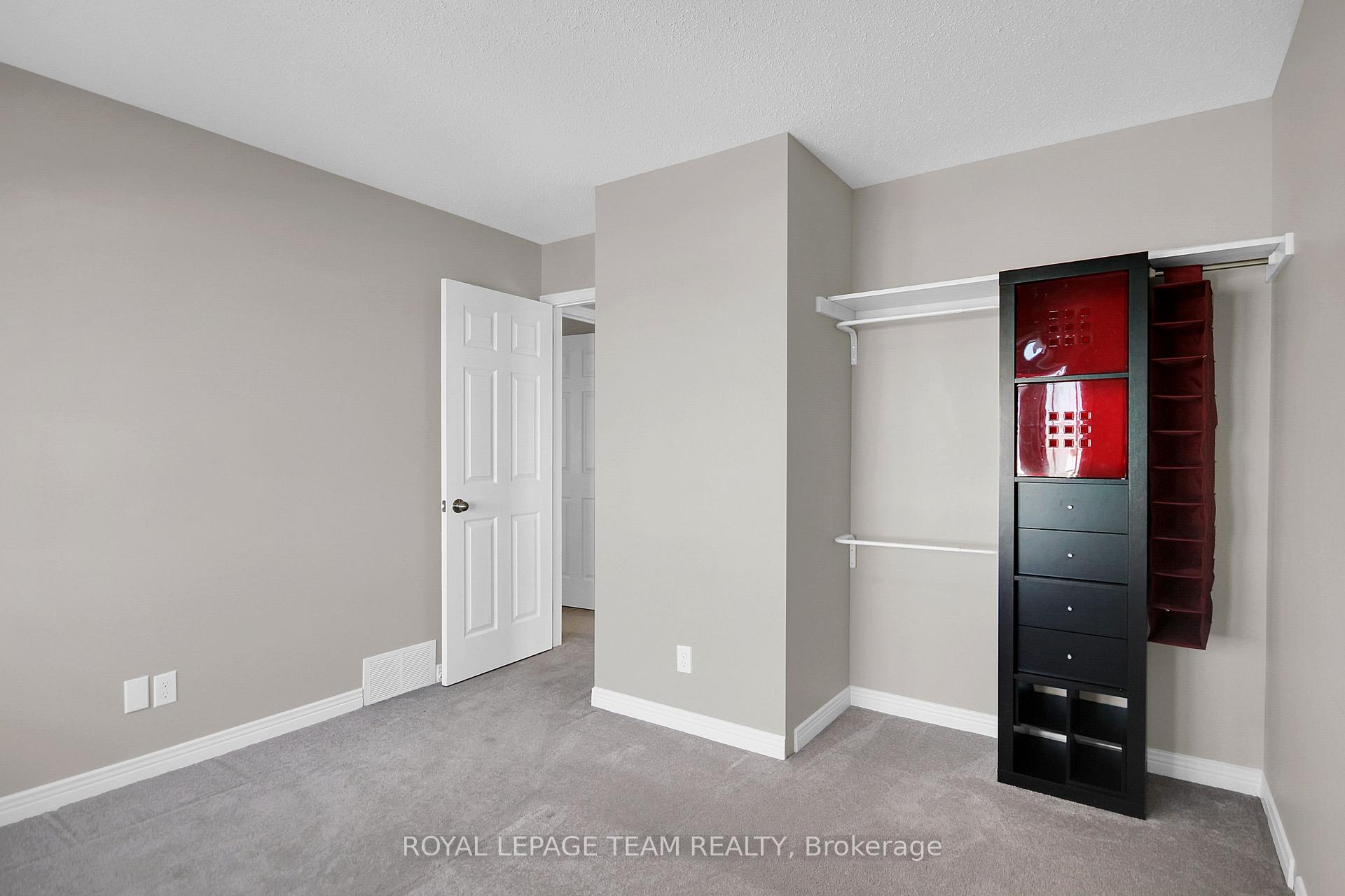 Photo 26 of 56 Forestview Crescent, Ottawa, Westcliffe Estates — HOMEH