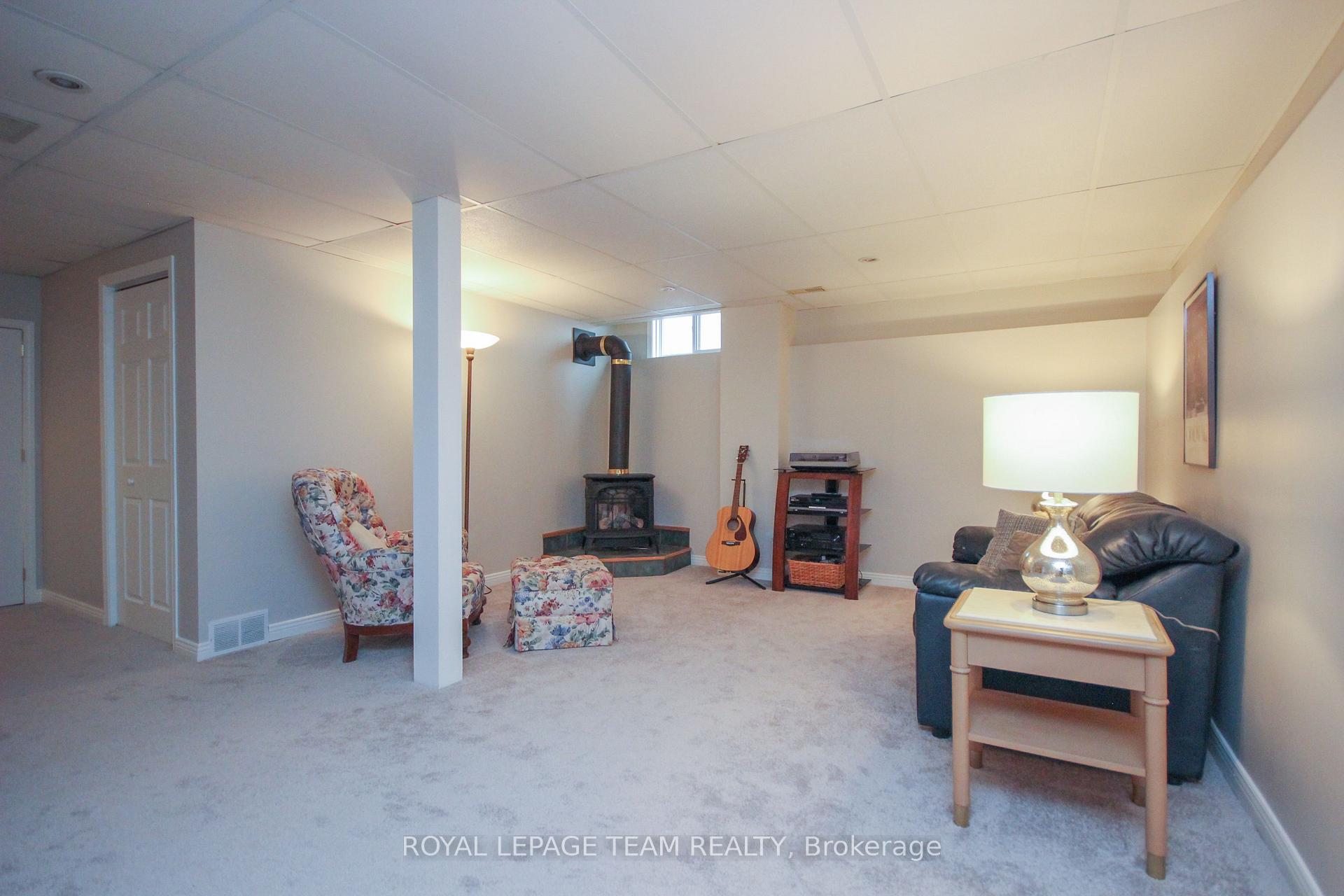 Photo 30 of 56 Forestview Crescent, Ottawa, Westcliffe Estates — HOMEH