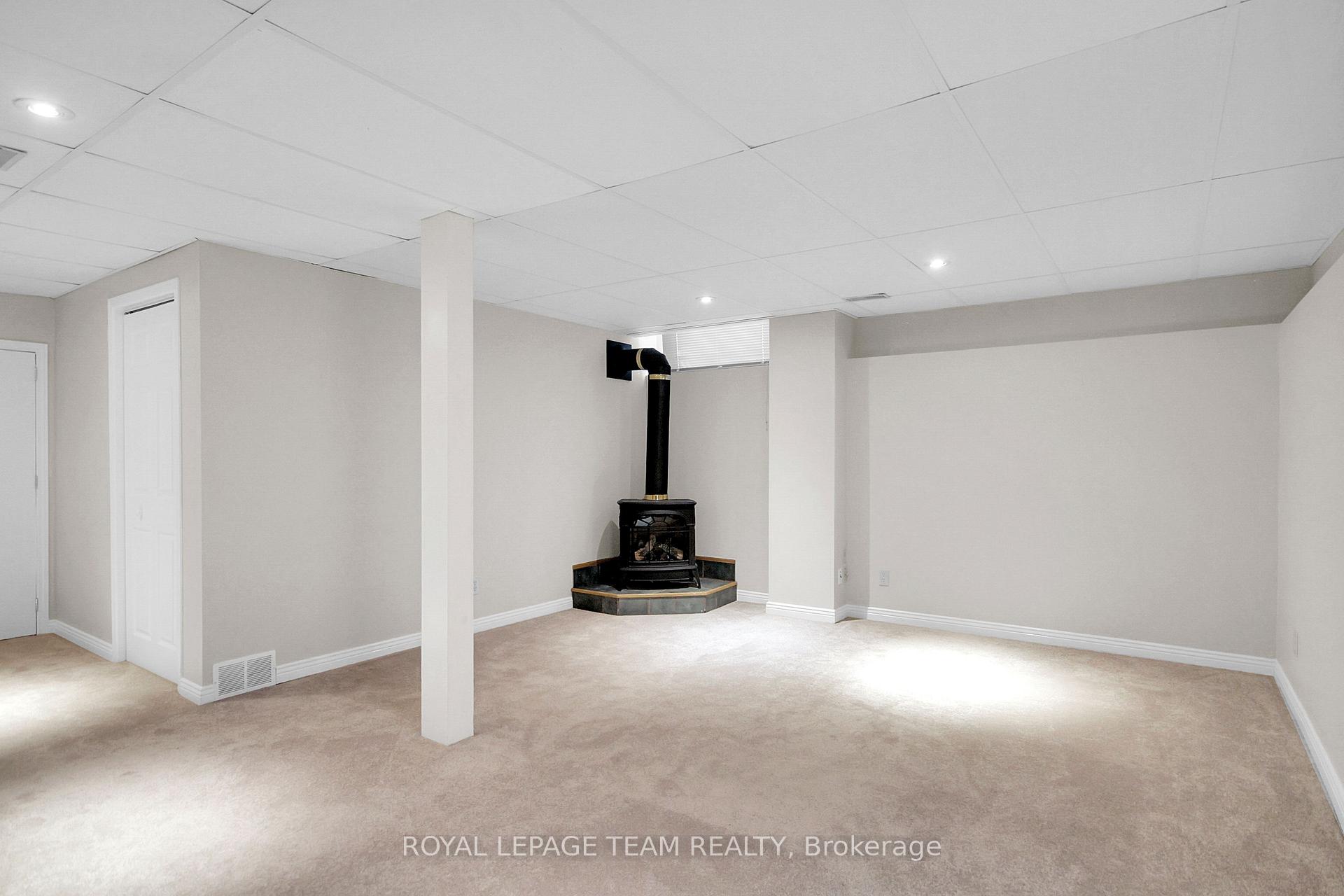 Photo 29 of 56 Forestview Crescent, Ottawa, Westcliffe Estates — HOMEH