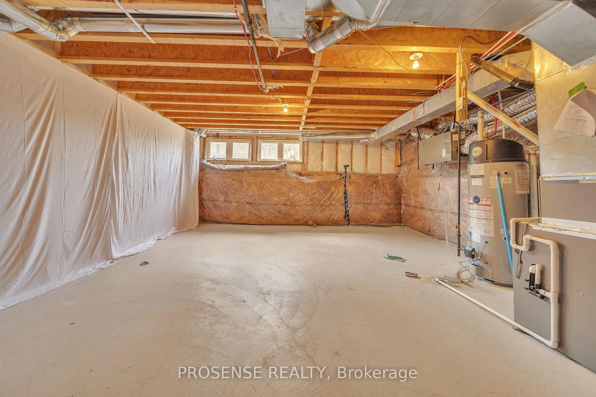 Photo 41 of 47 Eberhardt Drive, Wasaga Beach — HOMEH