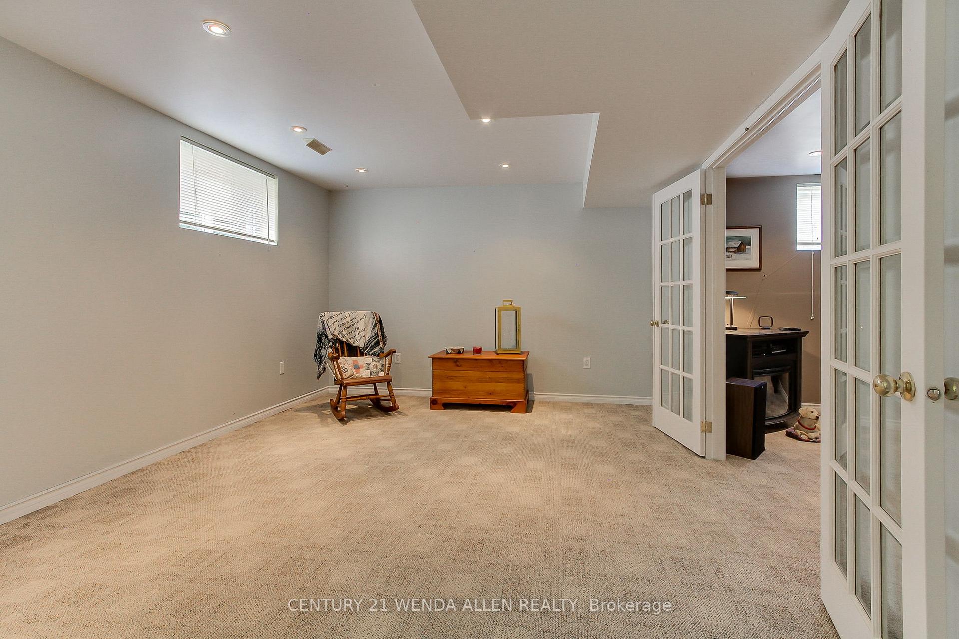 Photo 34 of 11 Low Boulevard, Uxbridge — HOMEH