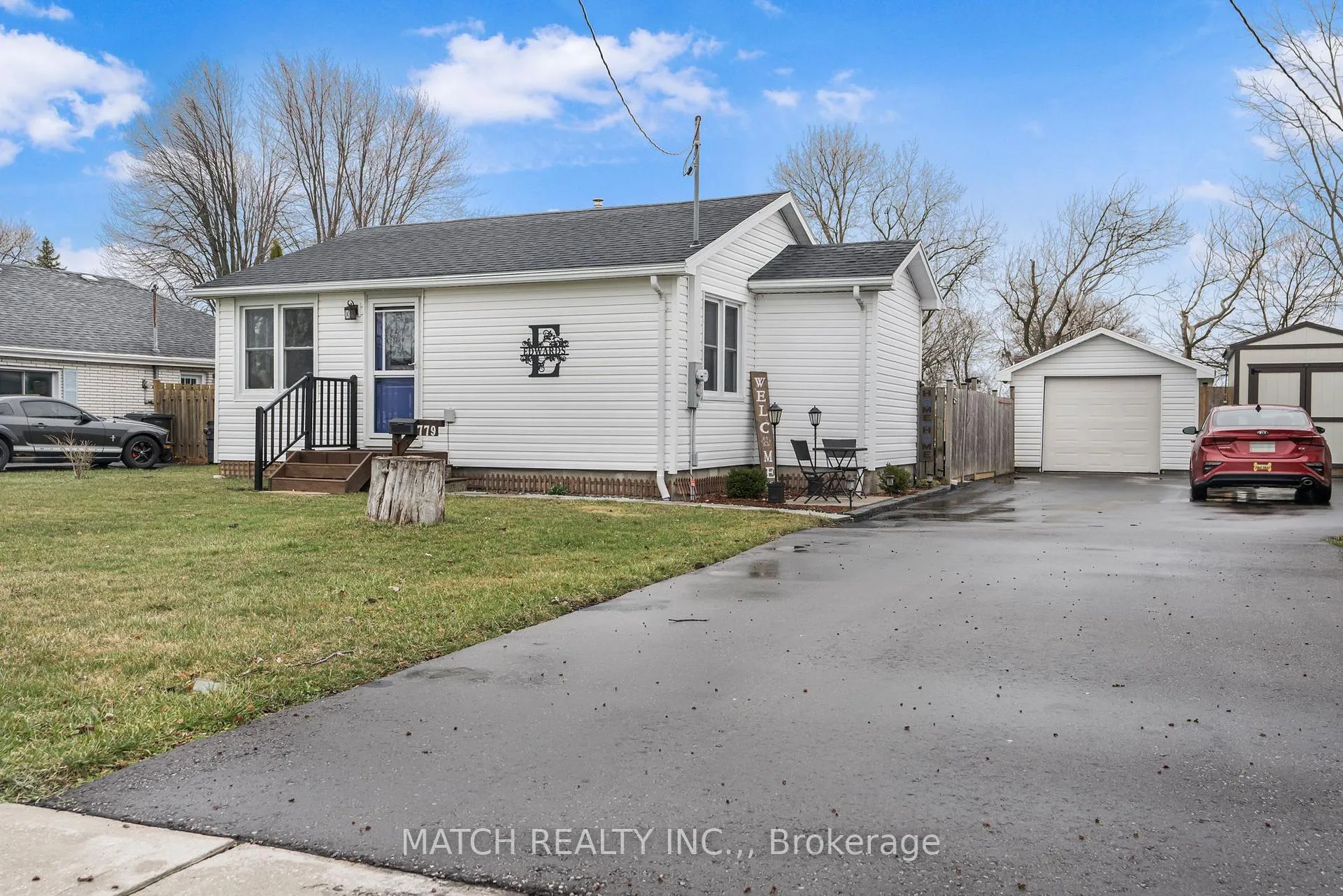 Photo 1 of 779 Albert Street, Chatham-Kent, Wallaceburg — HOMEH