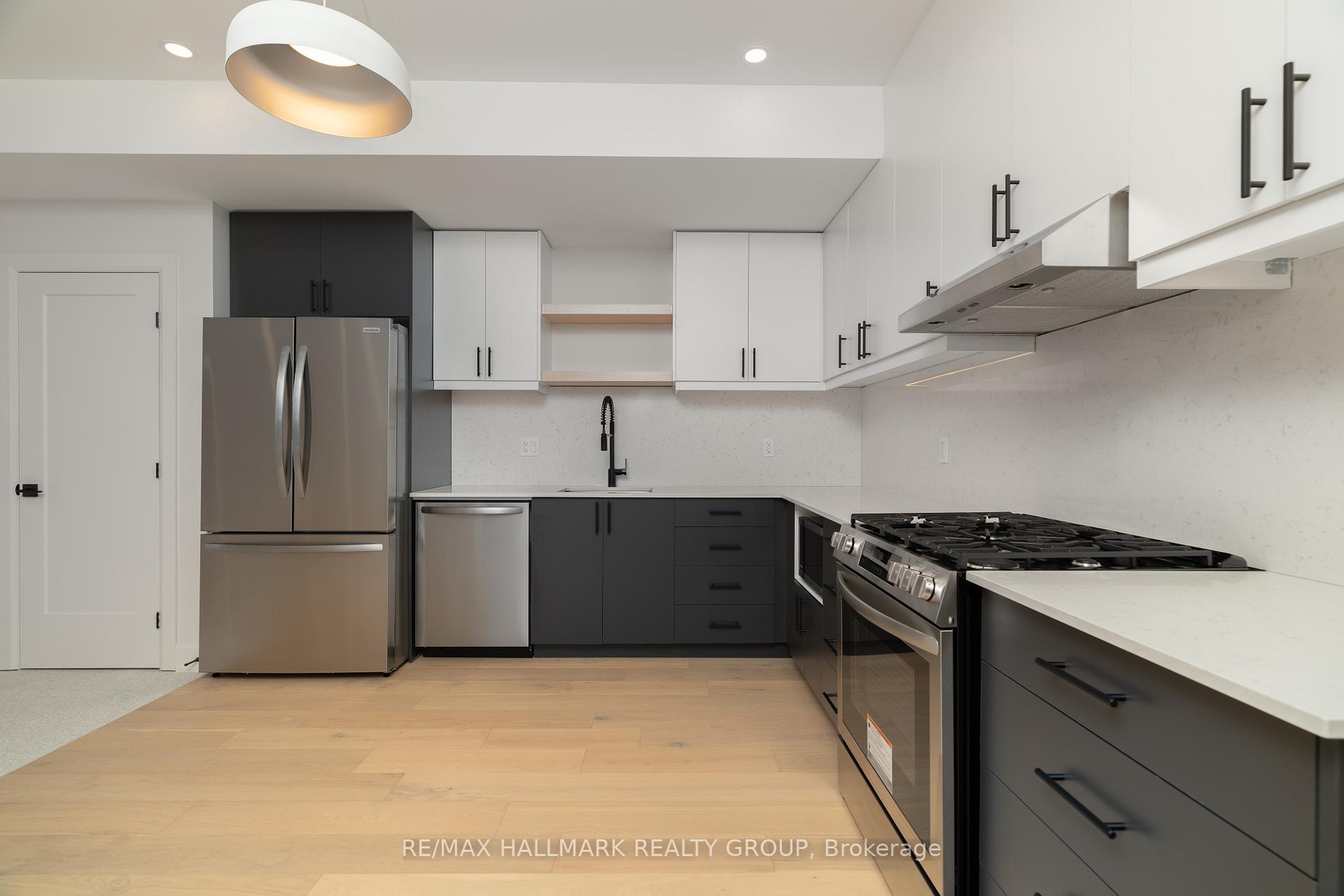 Photo 3 of Unit B, 134 Forward Avenue, Ottawa, Mechanicsville — HOMEH