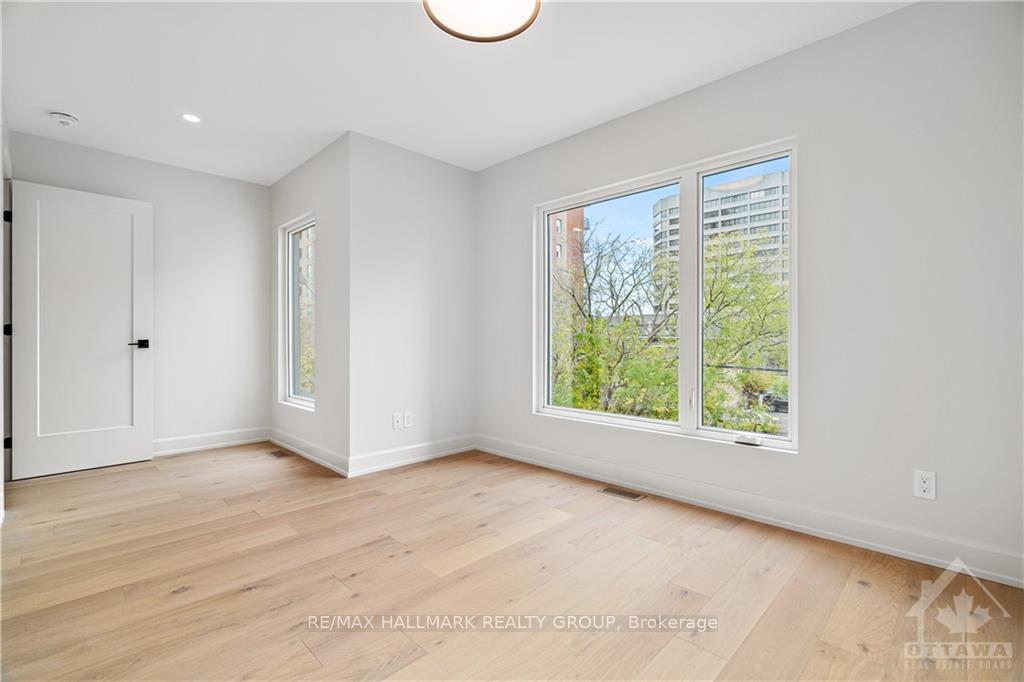 Photo 12 of Unit B, 134 Forward Avenue, Ottawa, Mechanicsville — HOMEH