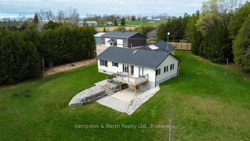 Photo 3 of 112 Old Bridge Road S, West Grey — HOMEH