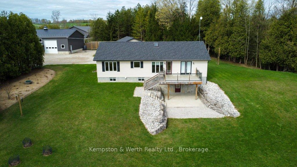 Photo 4 of 112 Old Bridge Road S, West Grey — HOMEH