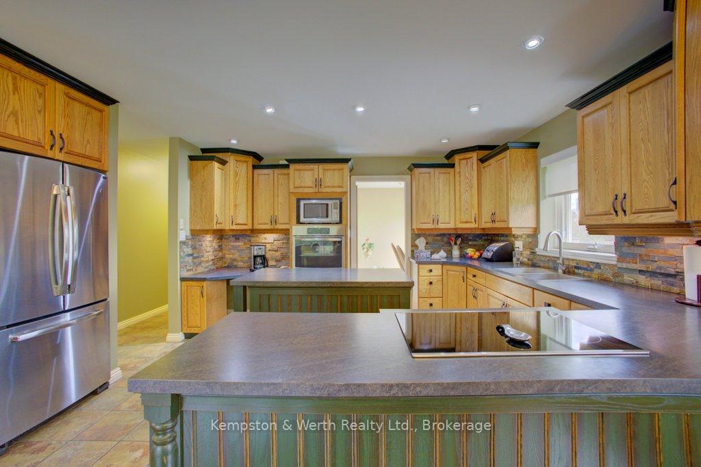 Photo 10 of 112 Old Bridge Road S, West Grey — HOMEH
