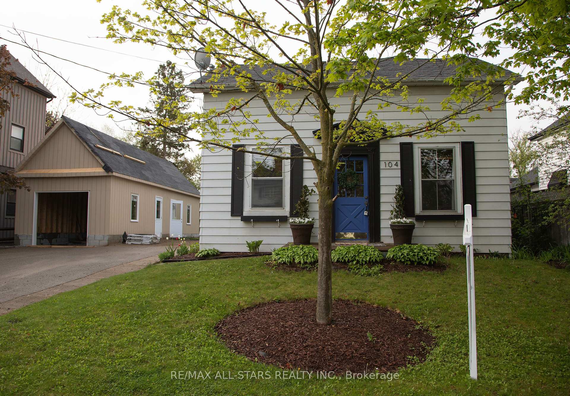Photo 1 of 104 Mechanic Street, Uxbridge — HOMEH
